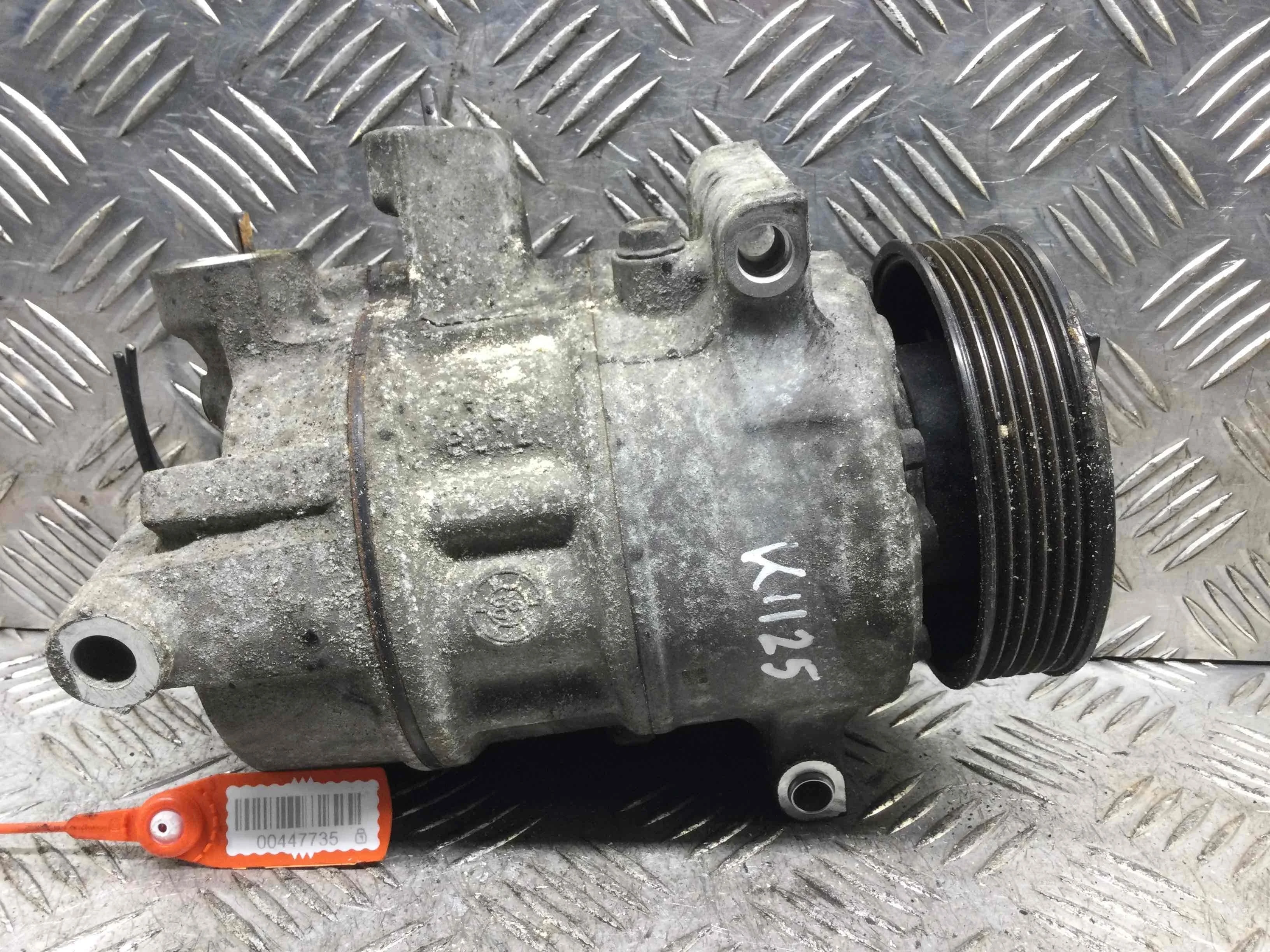 Компрессор кондиционера Volkswagen Golf 5 поколение (2004-2009) дизель 1.9 TDI Механика Х/б