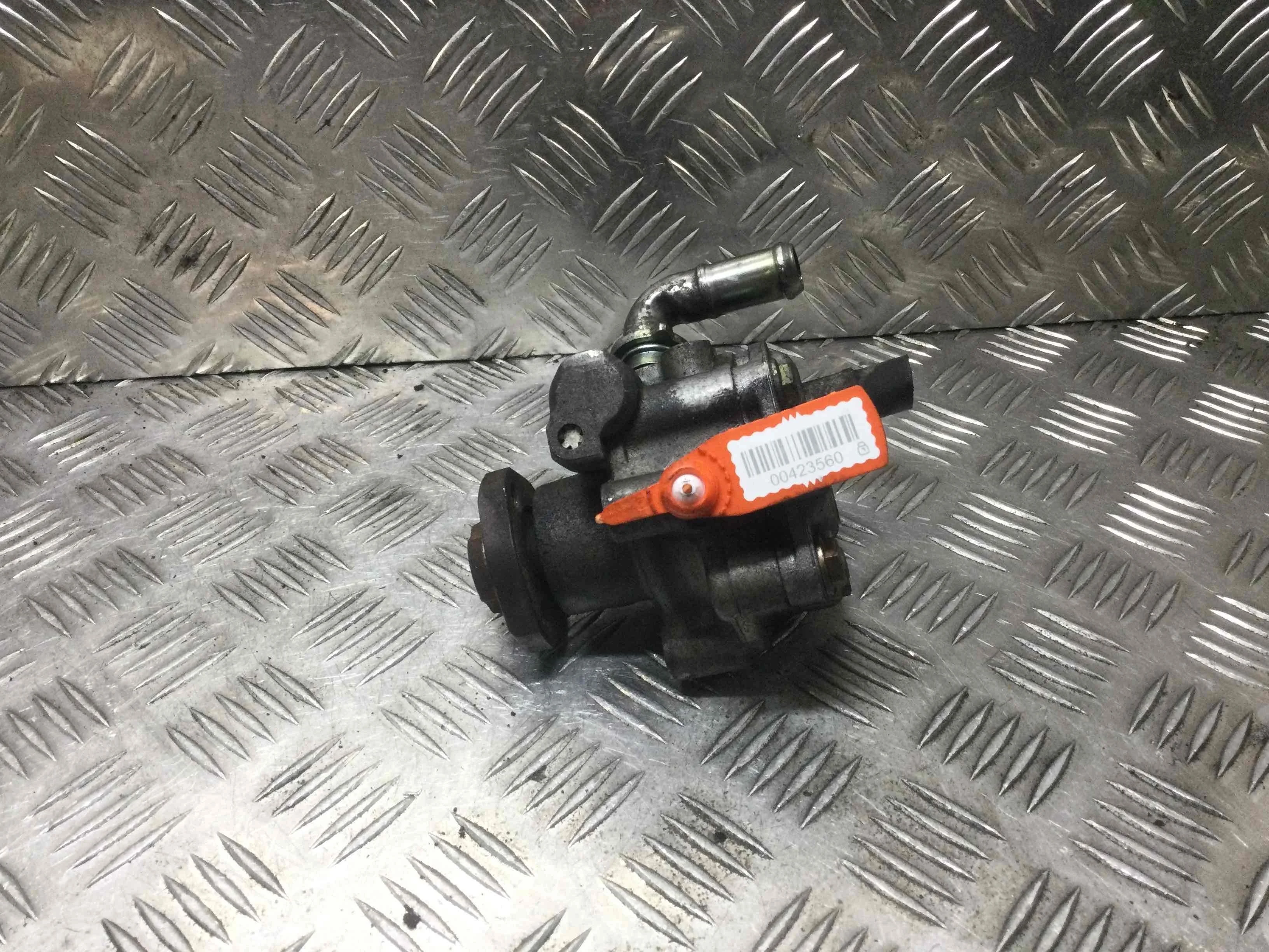 Насос гидроусилителя руля Volkswagen Golf 4 поколение (1997-2004) бензин 2.0 i Механика Х/б