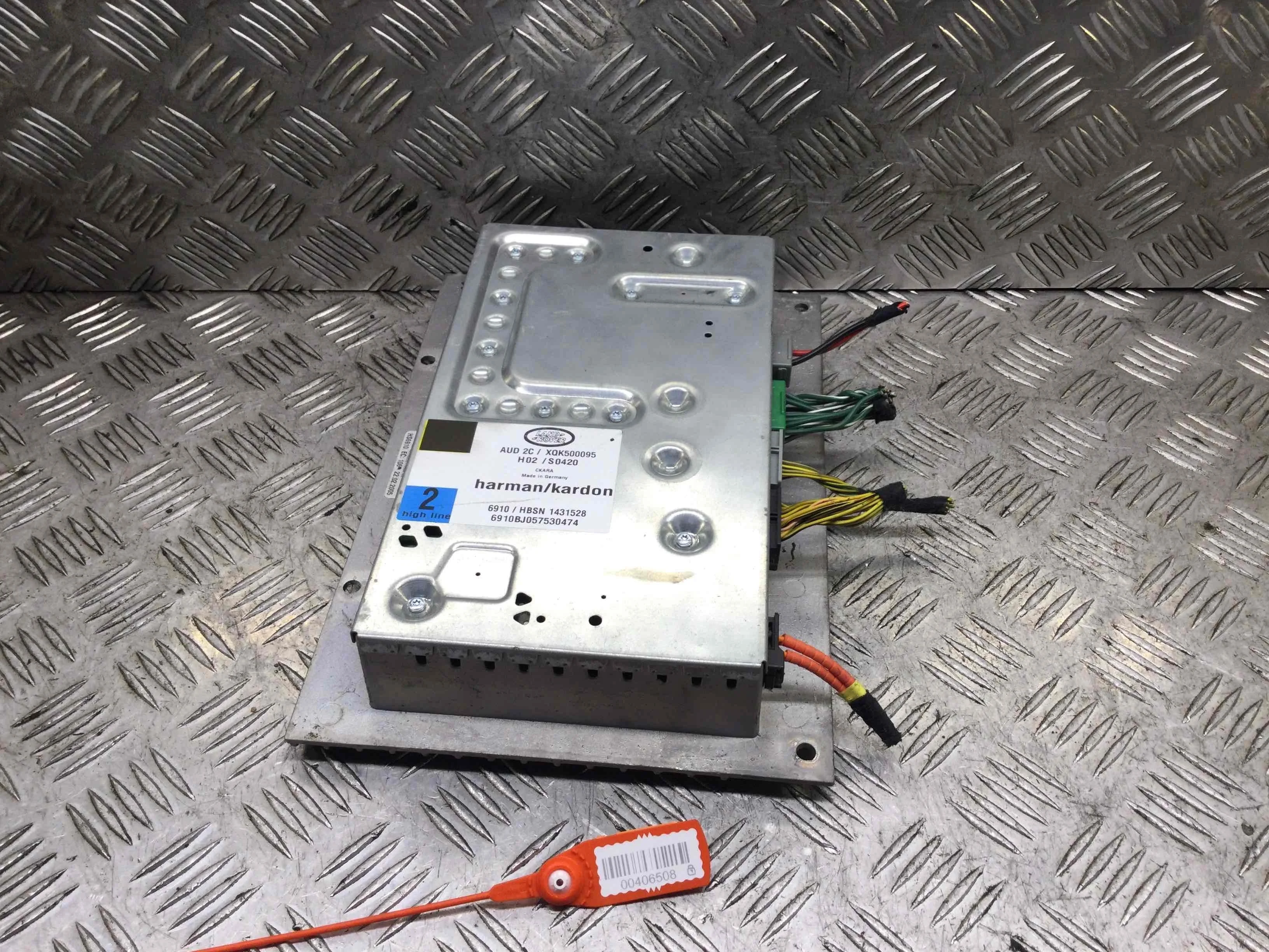 Усилитель музыкальный Land Rover Discovery Discovery III (LA) 2004 - 2009 дизель 2.7 TDI Автомат