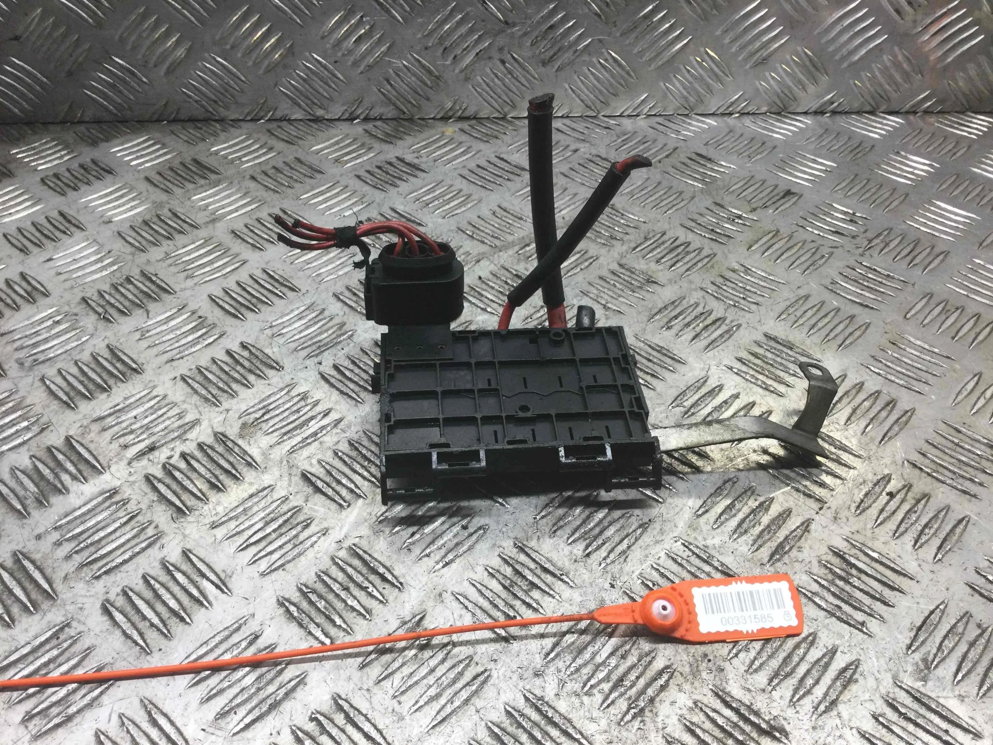 Блок предохранителей Audi A3 8L [рестайлинг] (2000-2003) бензин 1.6 i Автомат Х/б