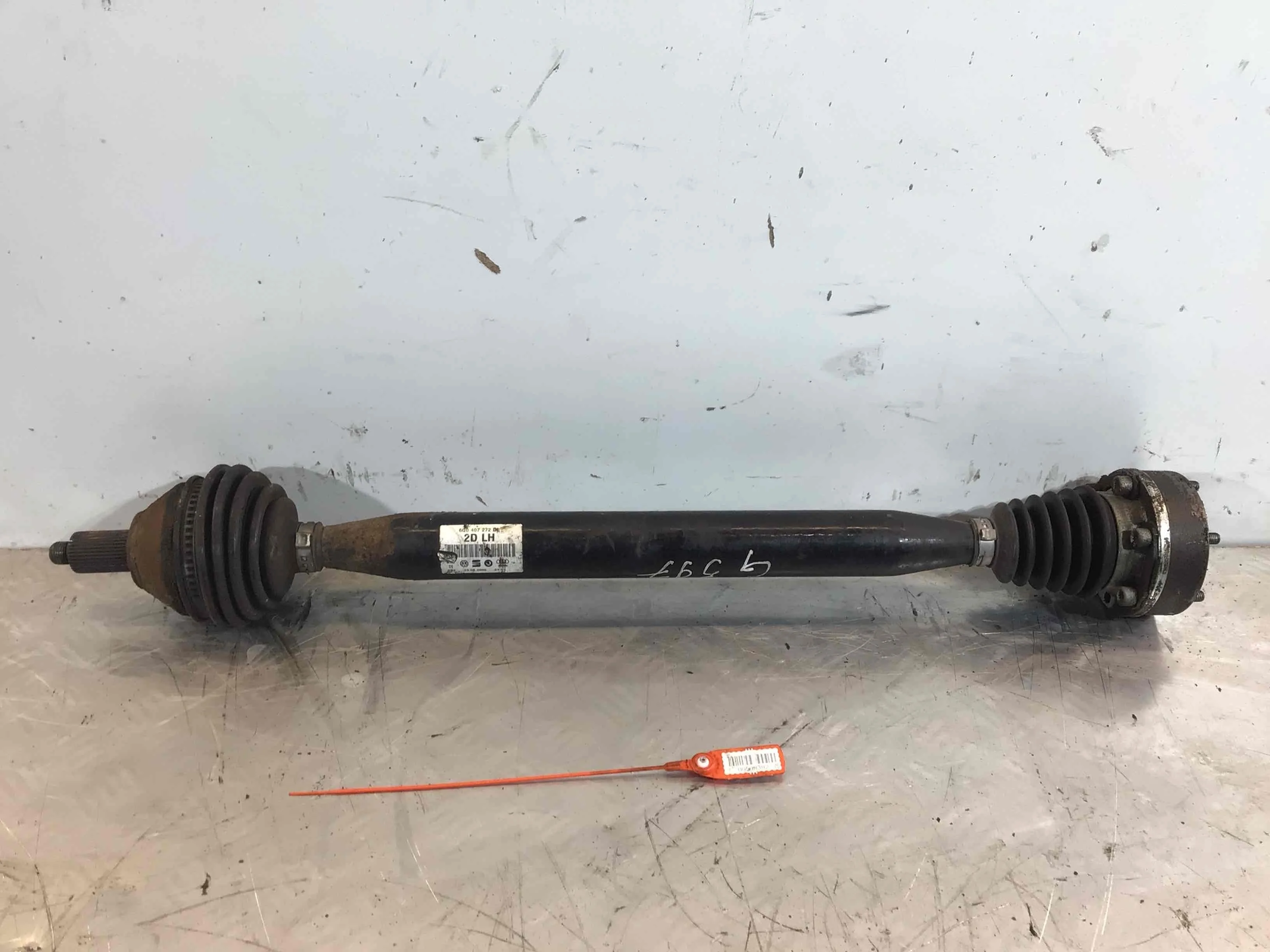 Полуось передняя правая (приводной вал, ШРУС) Skoda Fabia 1 поколение [рестайлинг] (2004-2007) бензин 2.0 i Механика Универсал