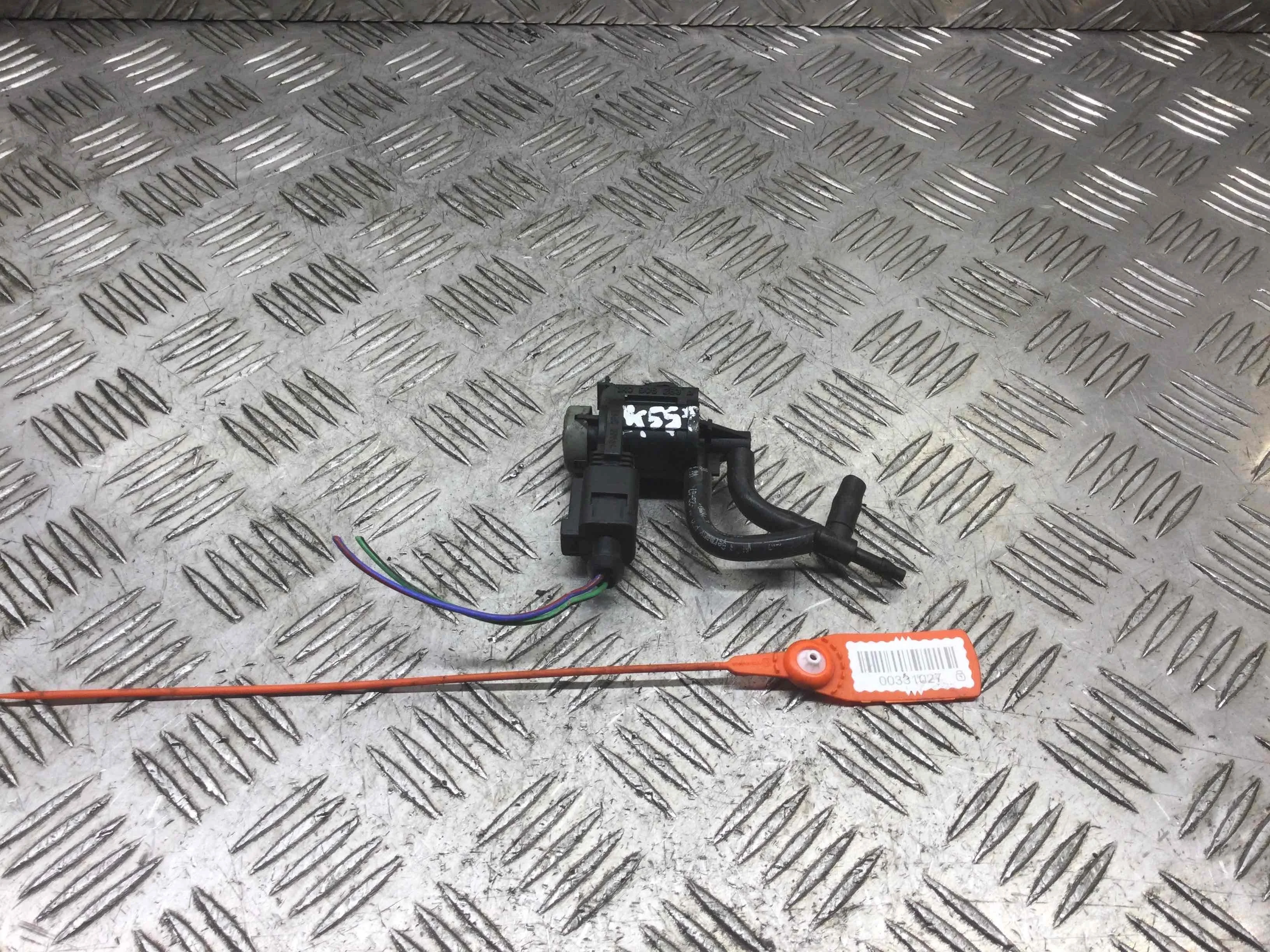 Клапан электромагнитный Volkswagen Passat B6 (2005-2010) дизель 2.0 TDI DSG Седан