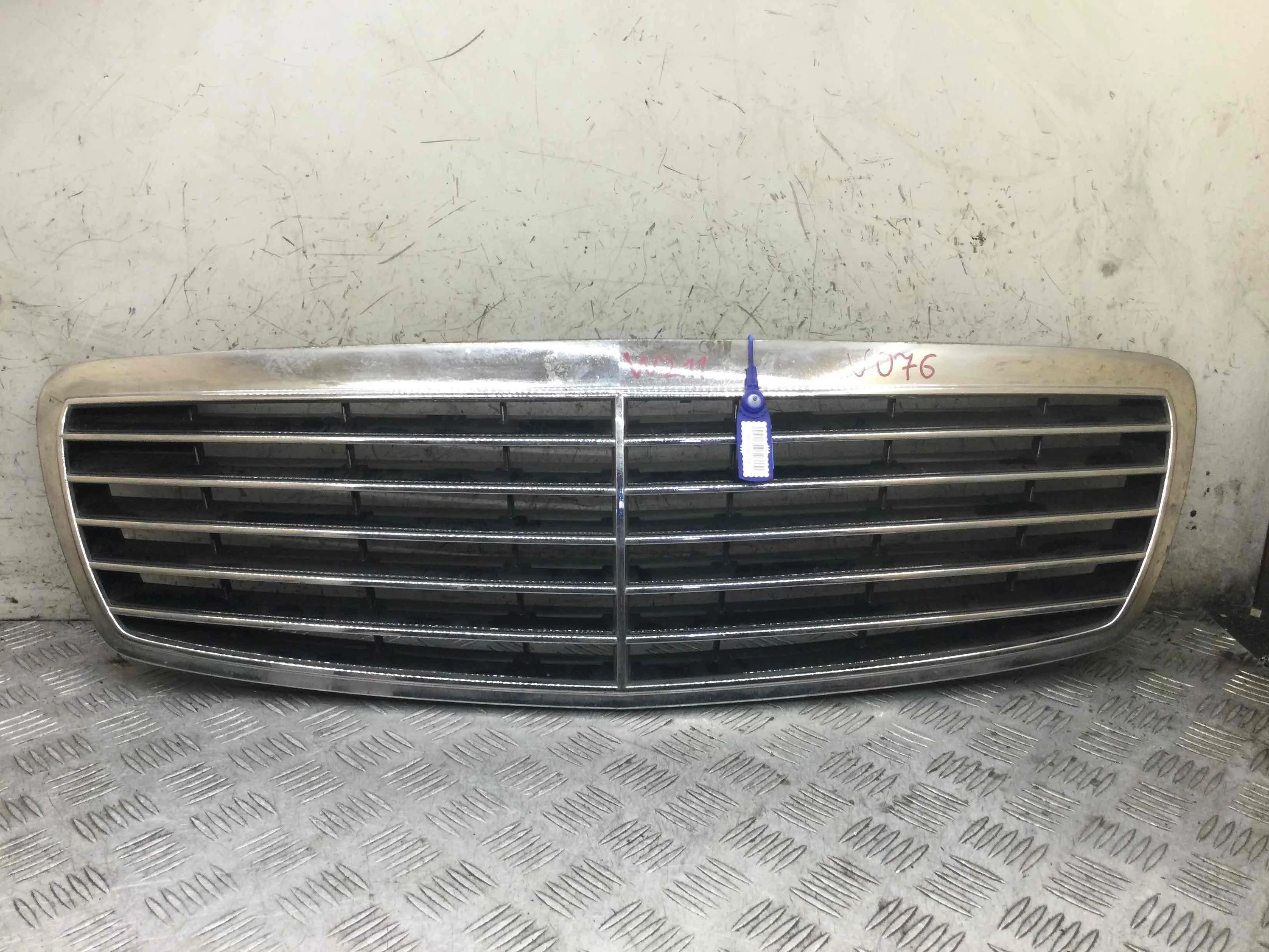 Решетка радиатора Mercedes E-klasse E-klasse (W211) 2002 - 2009 дизель 3.2 CDI Автомат Универсал