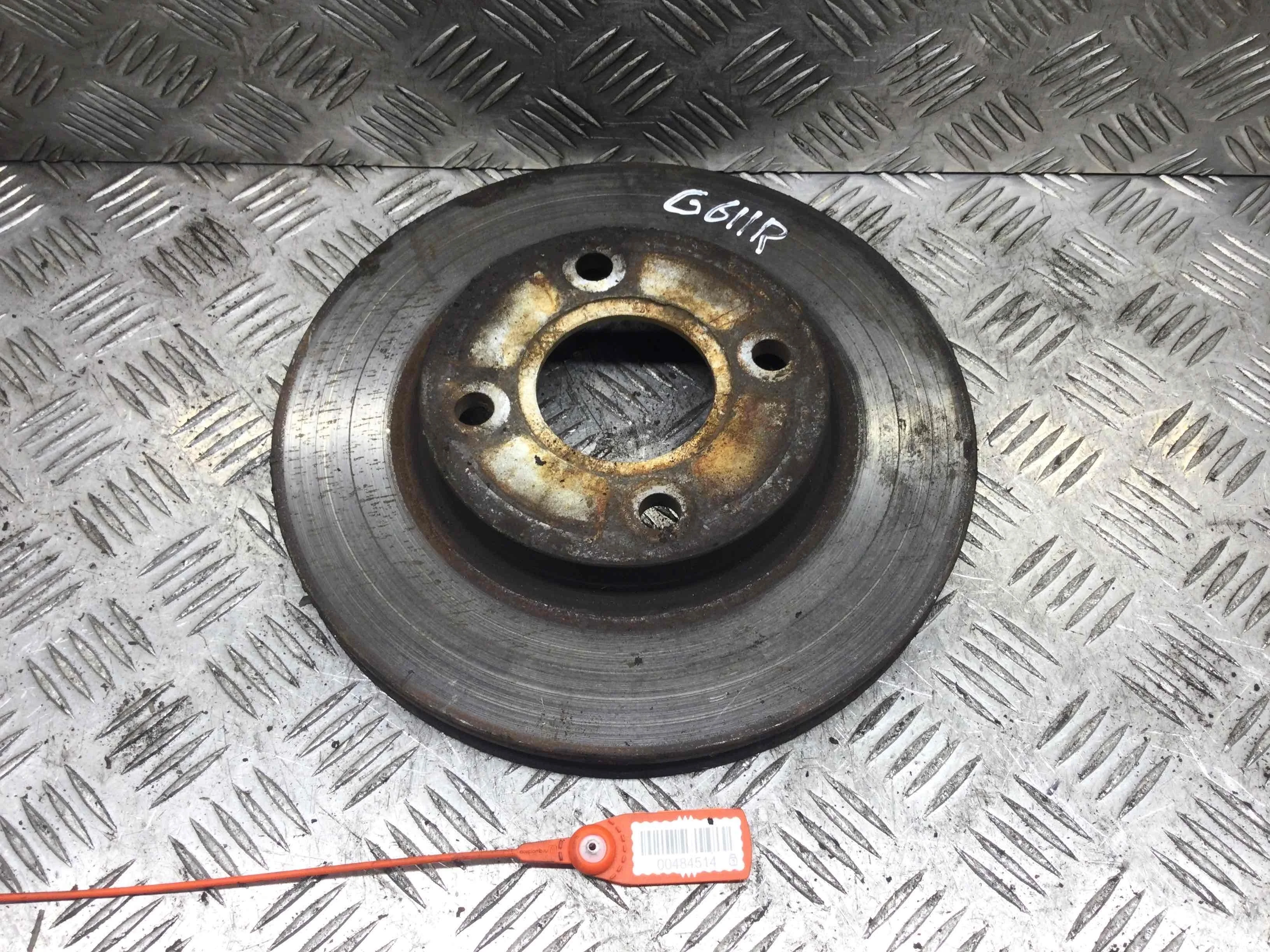 Диск тормозной передний Ford Focus 1 поколение [рестайлинг] (2001-2005) дизель 1.8 dCI Механика Универсал