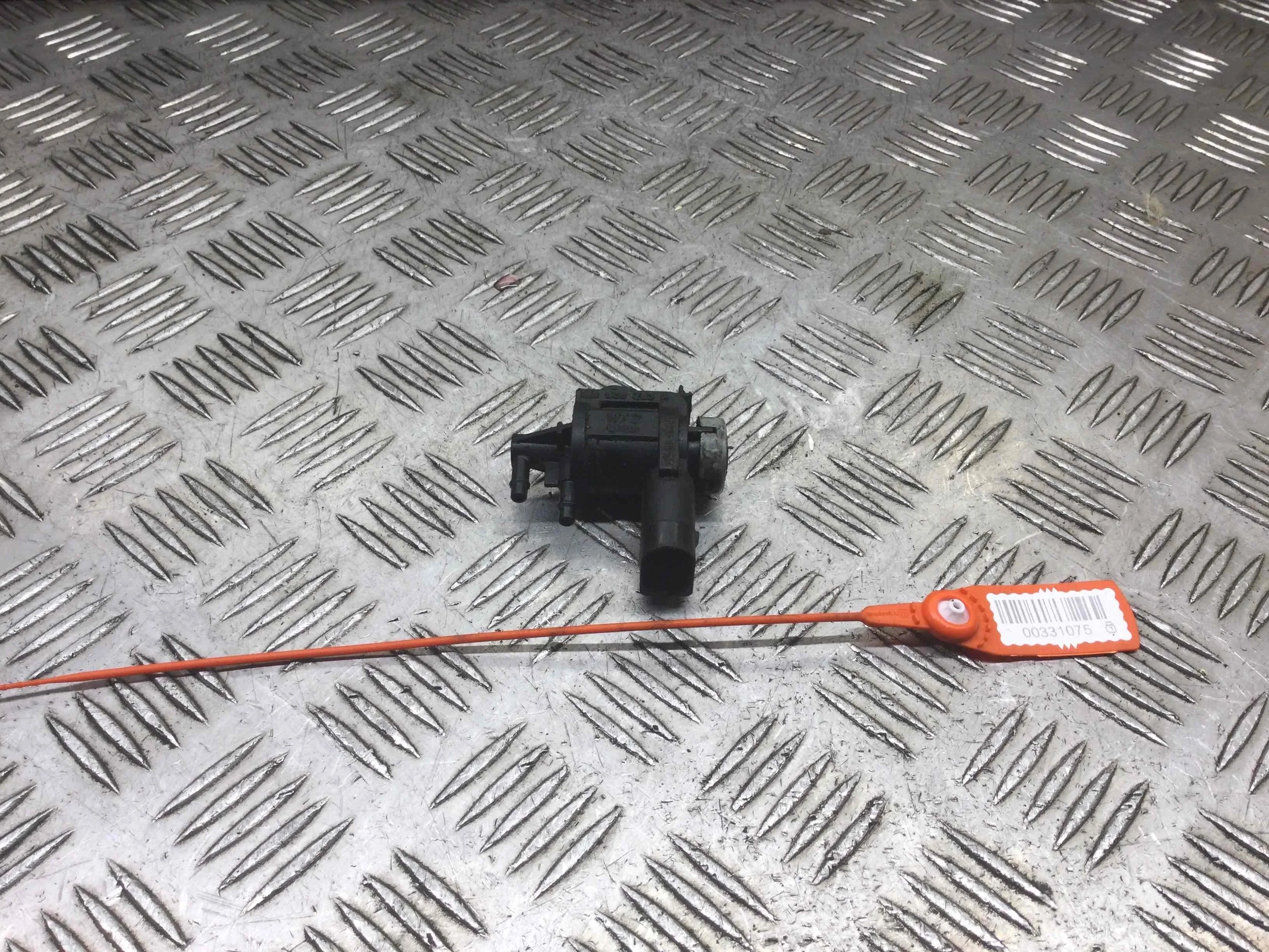 Преобразователь давления (соленоид наддува/EGR) Audi A4 B8/8K (2007-2011) дизель 2.0 TDI Механика Седан