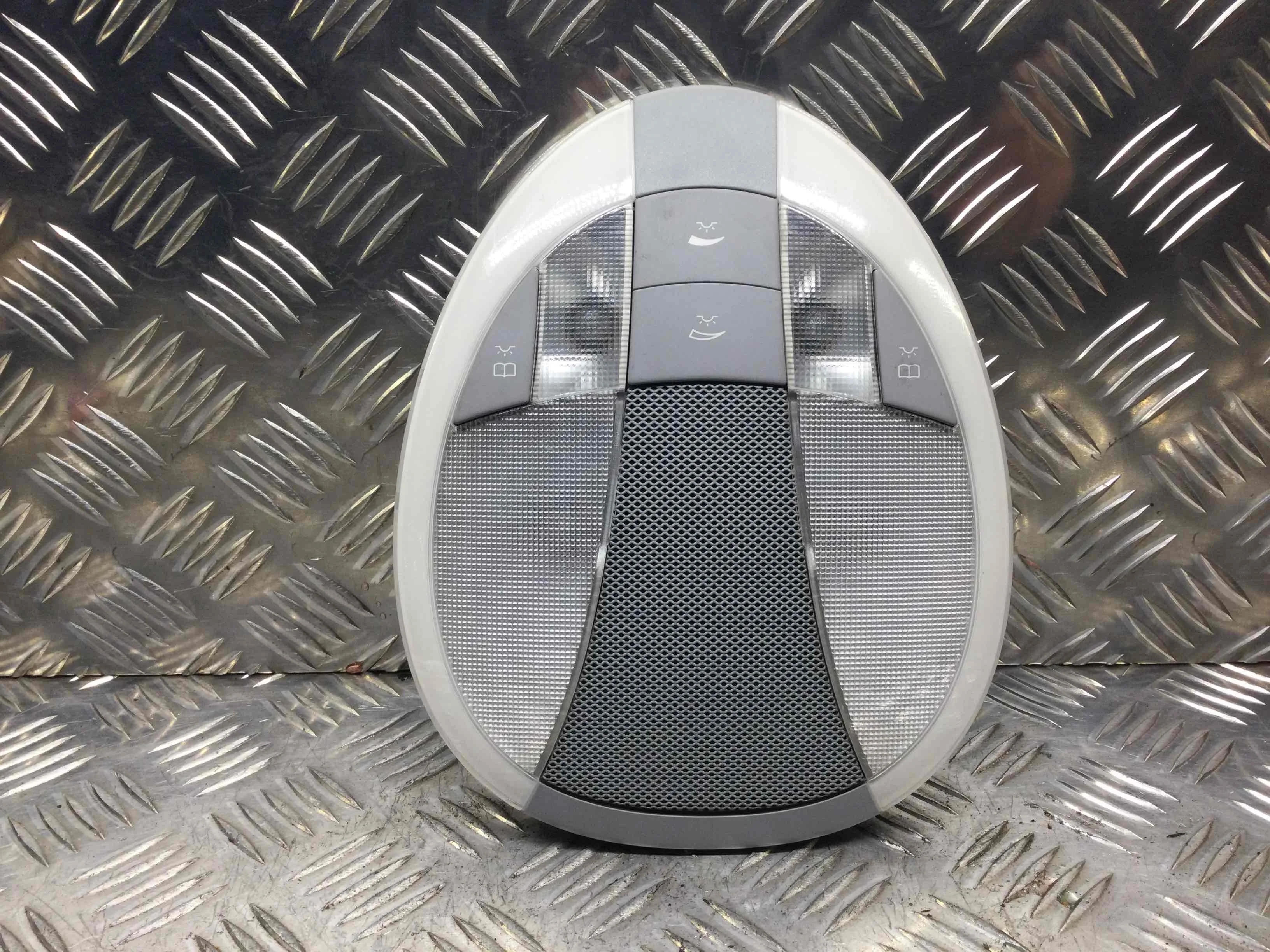 Фонарь салона (плафон) Mercedes E-klasse E-klasse (W211) 2002 - 2009 дизель 3.2 CDI Автомат Универсал