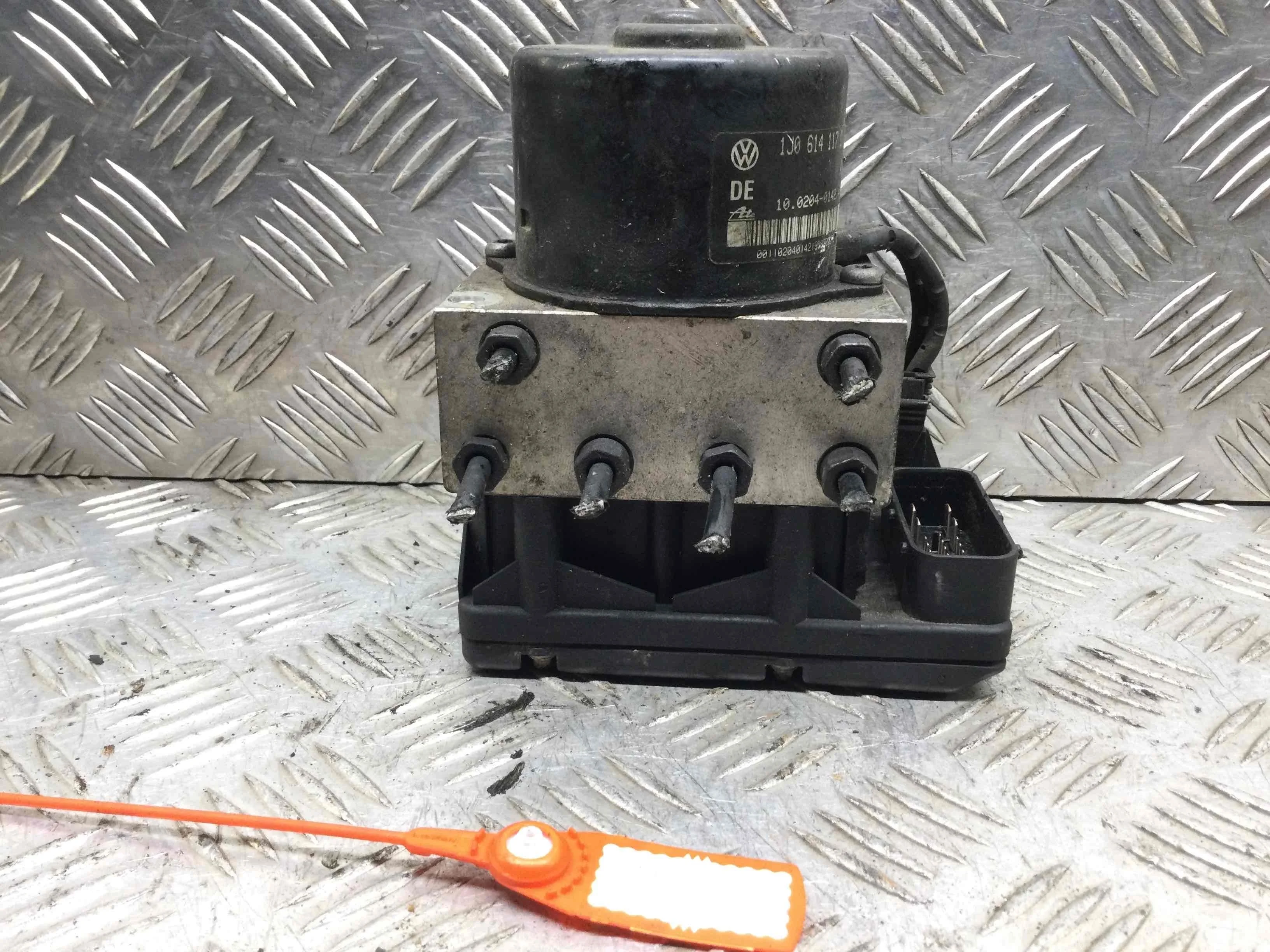 Блок ABS Volkswagen Golf 4 поколение (1997-2004) дизель 1.9 TDI Механика Х/б