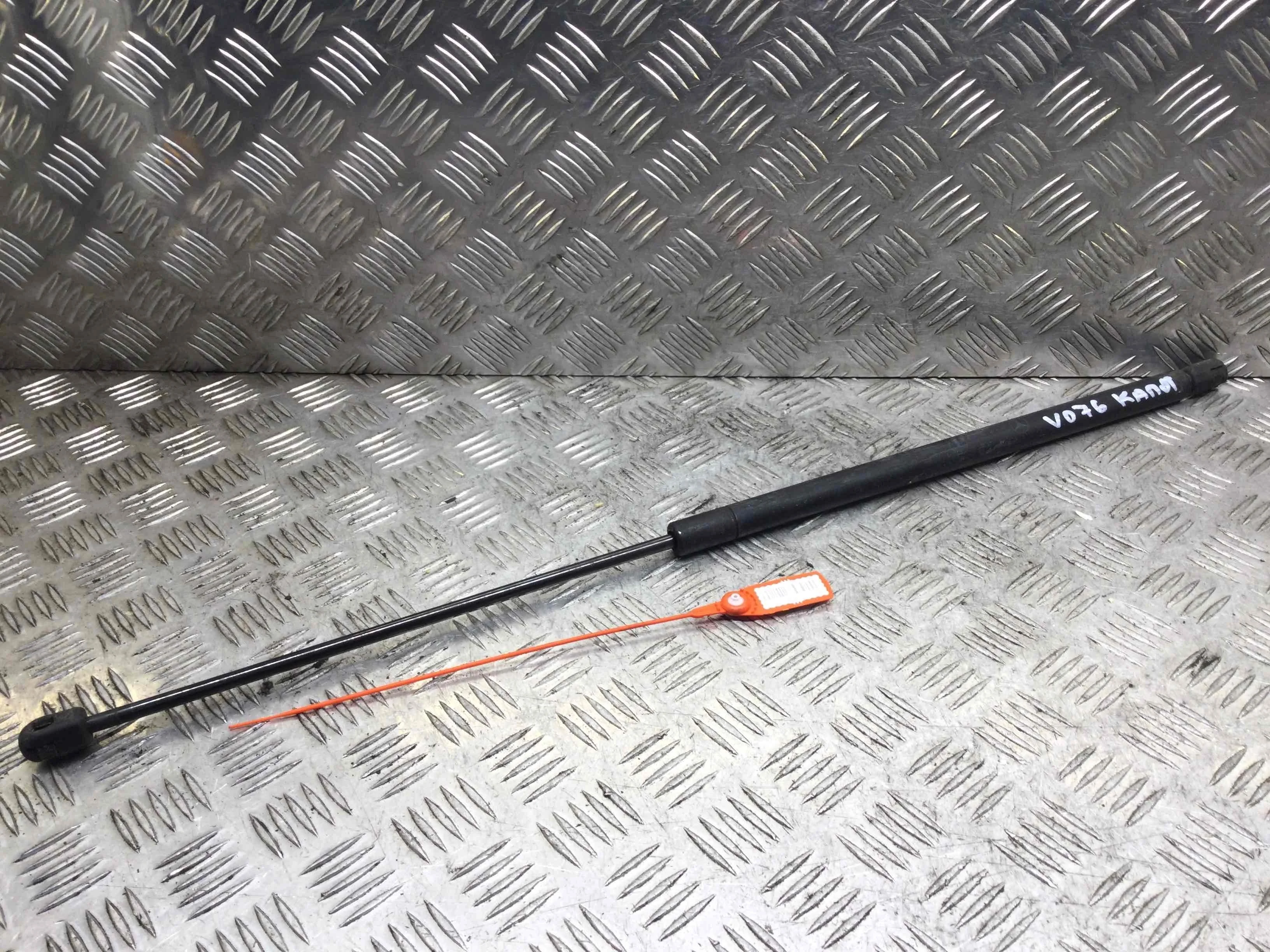 Амортизатор капота Mercedes E-klasse E-klasse (W211) 2002 - 2009 дизель 3.2 CDI Автомат Универсал