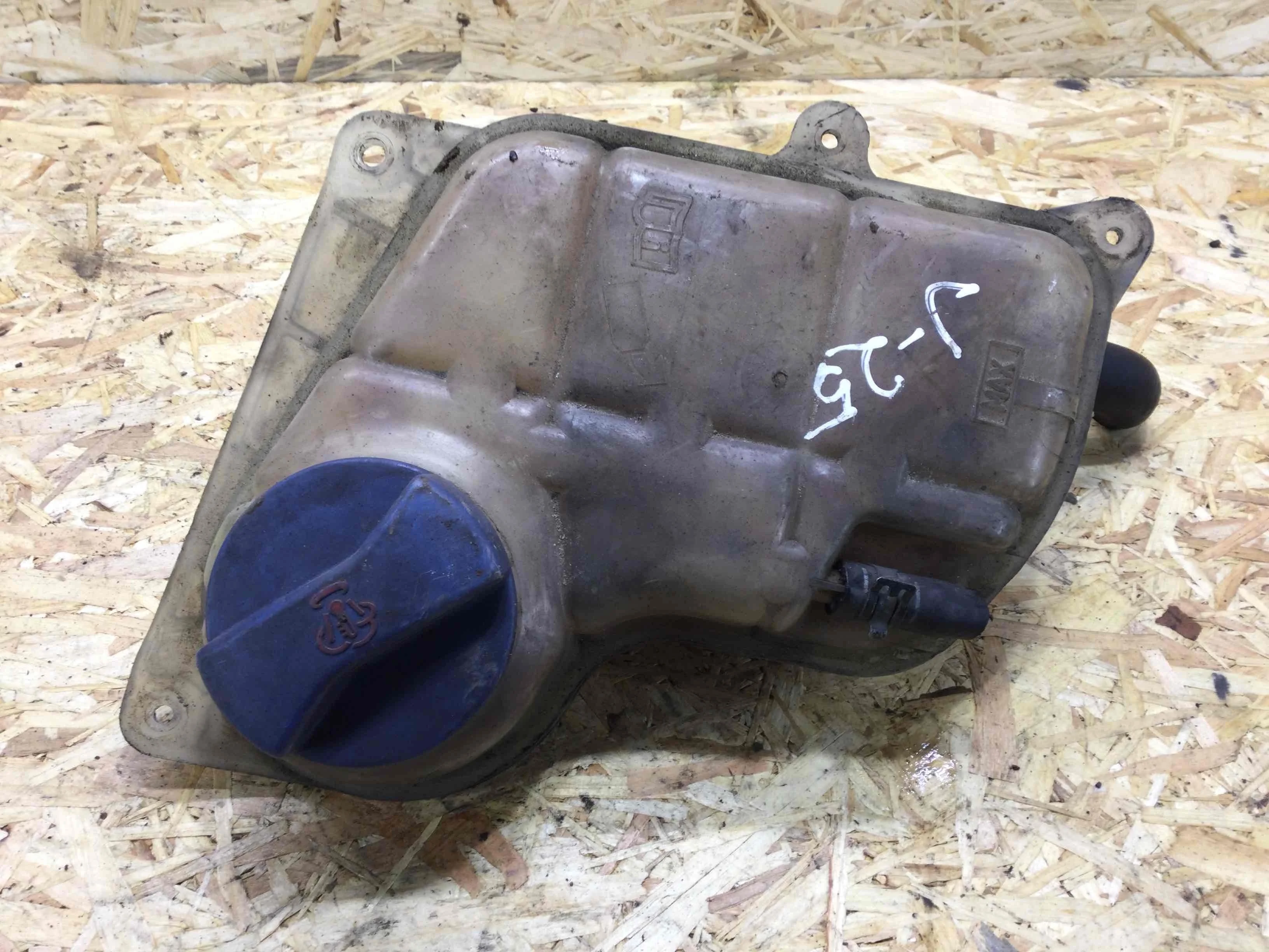 Бачок расширительный Audi A4 B5 (1994-1999) дизель 1.9 TDI Механика Универсал