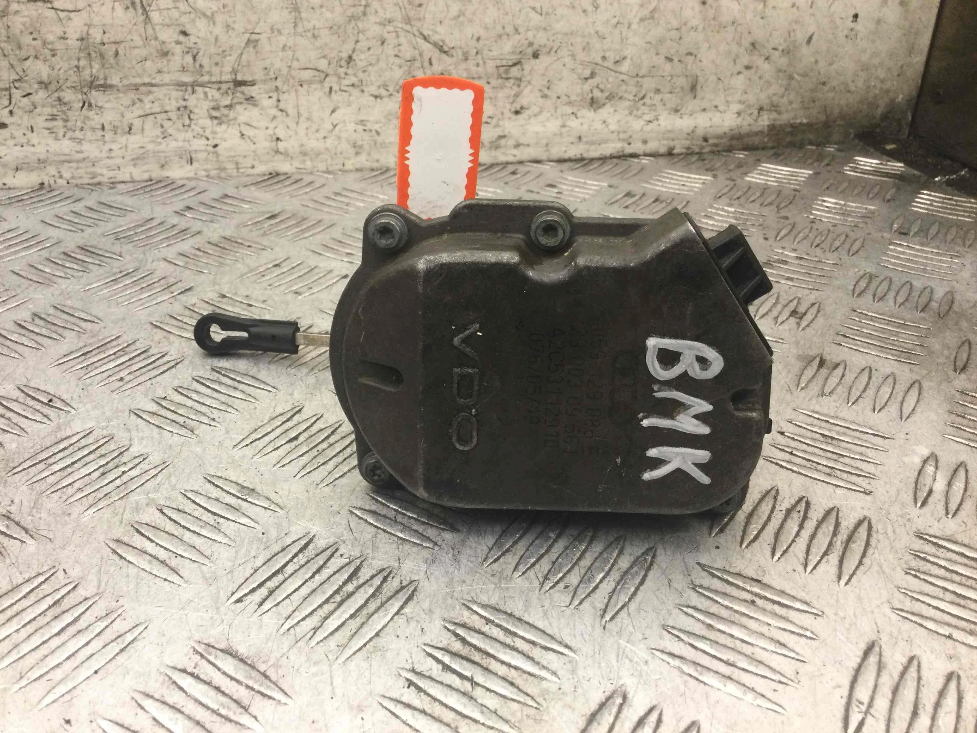 Сервопривод заслонок впускного коллектора Audi A4 B7 (2004-2008) дизель 3.0 TDI Автомат Седан