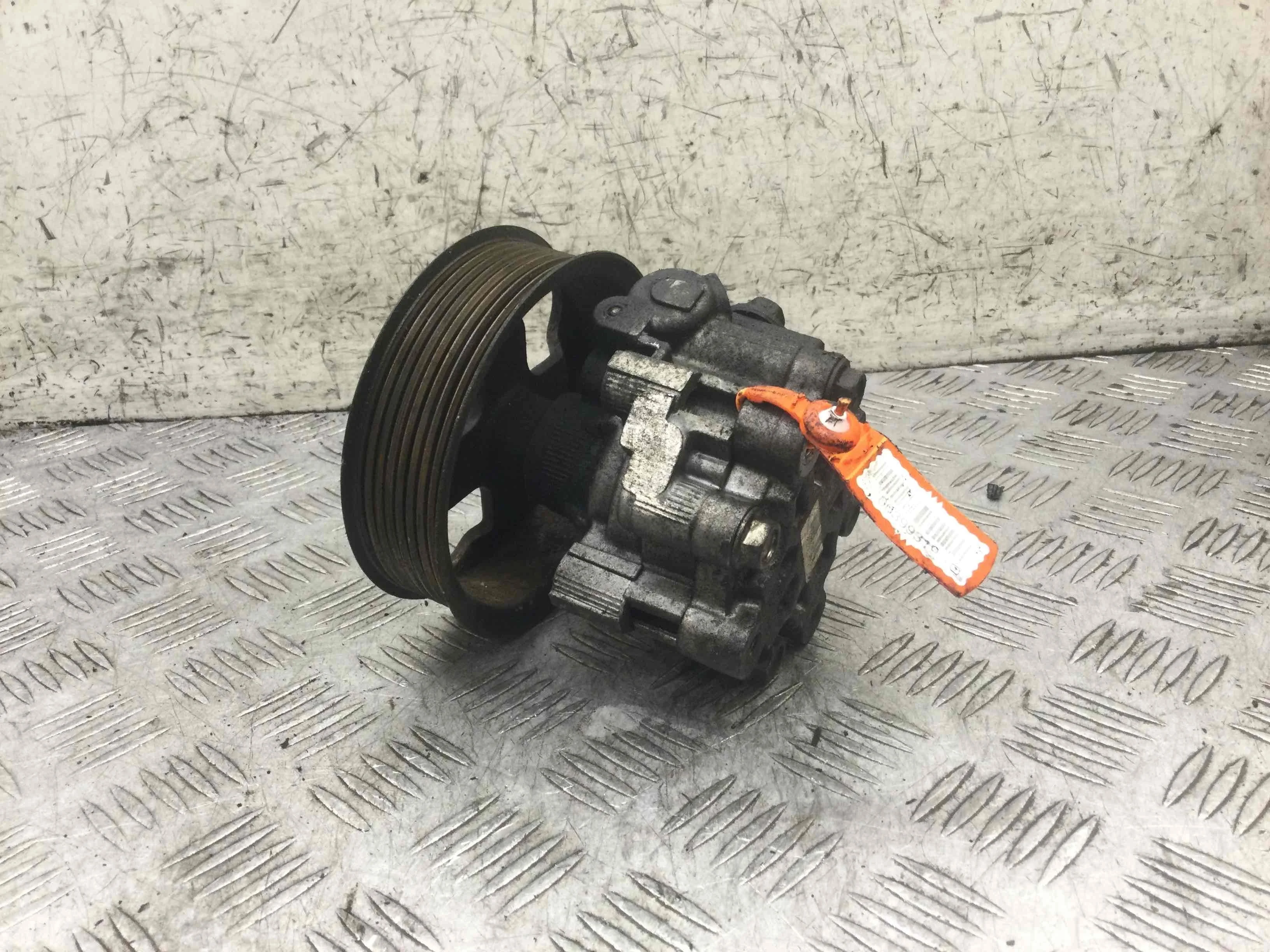 Насос гидроусилителя руля Land Rover Discovery Discovery III (LA) 2004 - 2009 дизель 2.7 TD Механика Внедорожник