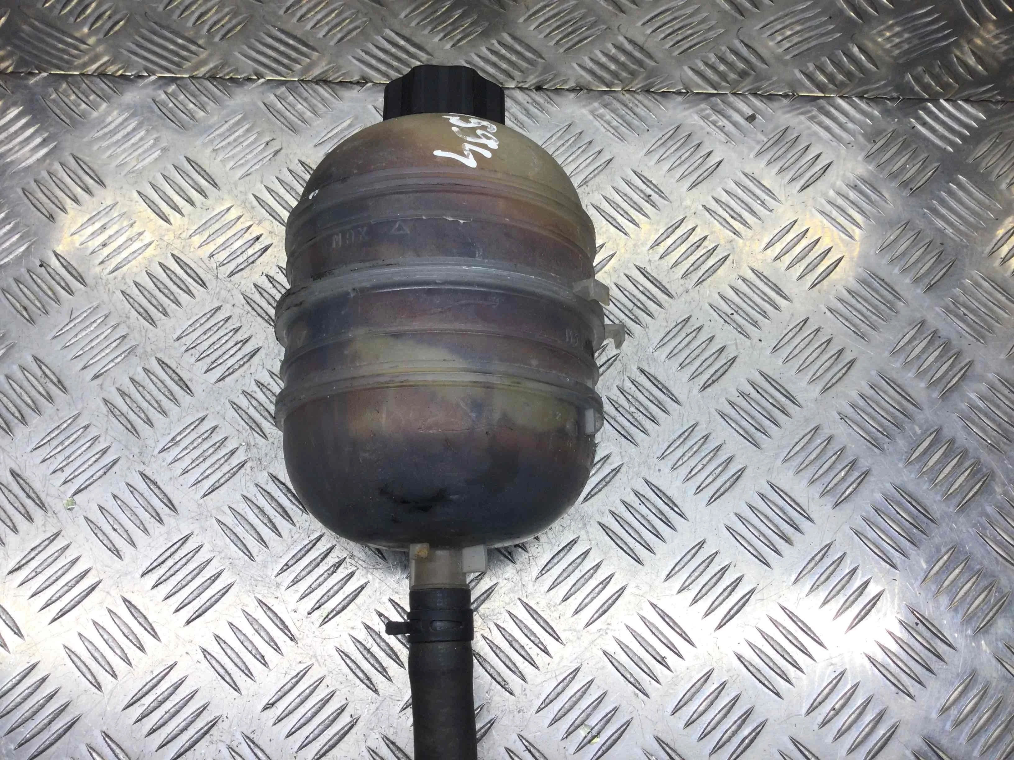 Бачок расширительный Peugeot 206 1 поколение (1998-2003) бензин 1.6 i Механика Х/б