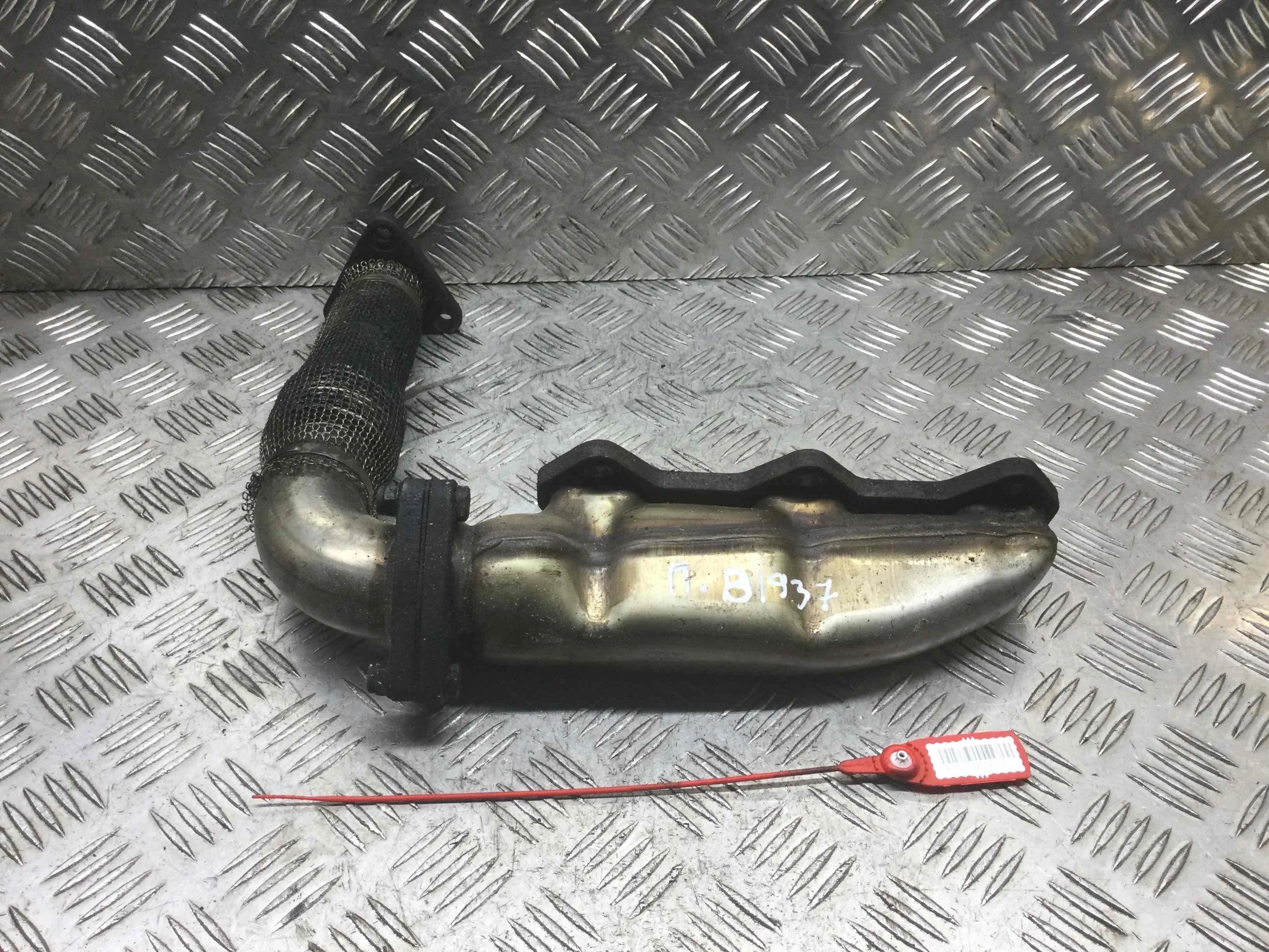 Коллектор выпускной Audi A4 B7 (2004-2008) дизель 2.5 TDI Вариатор Седан