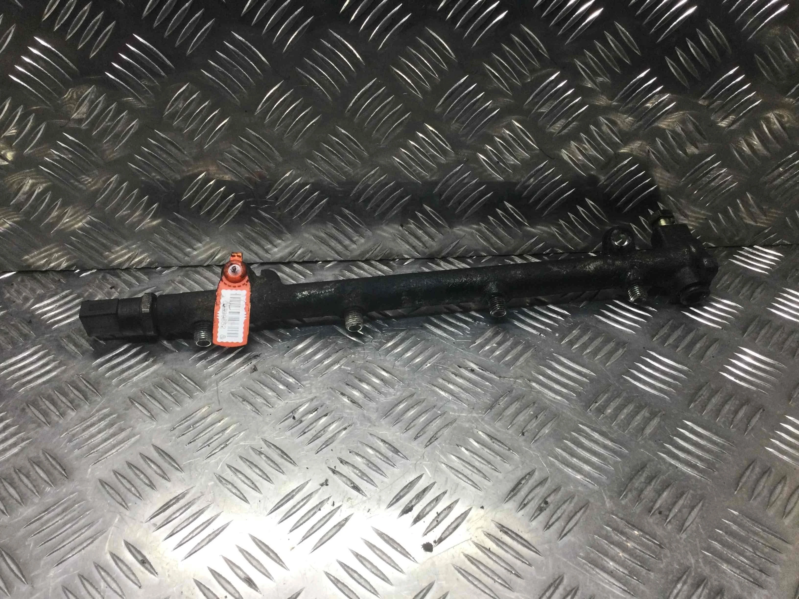 Топливная рампа Mercedes Sprinter Sprinter I (w901,w902,w903,w904) 1995 - 2006 дизель 2.2 CDI Механика Микроавтобус