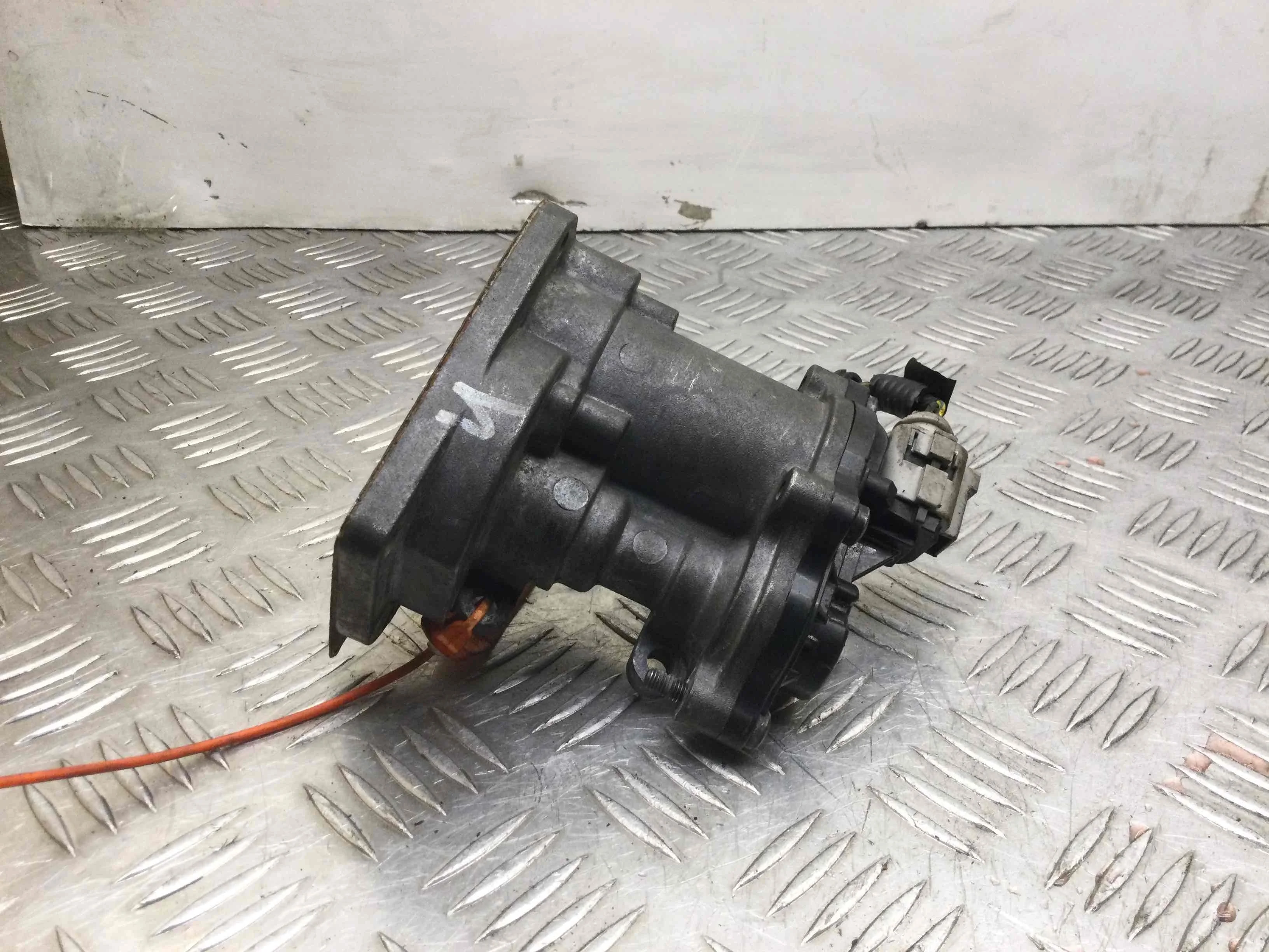 Клапан EGR Ford Tourneo Connect 1 поколение [рестайлинг] (2009-2012) дизель 1.8 TDCi Механика Микроавтобус