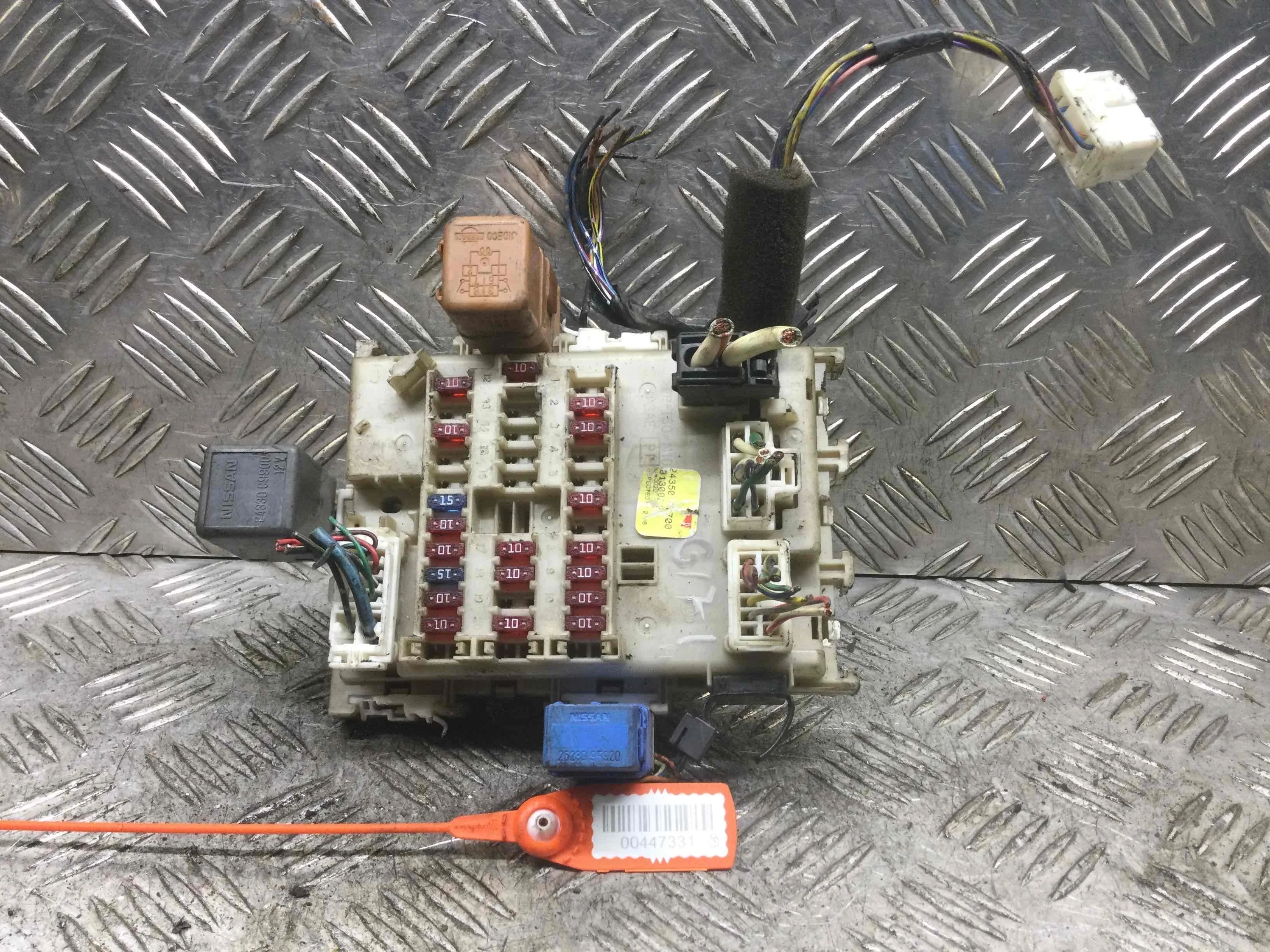 Блок реле Nissan Primera Primera III (P12) 2001 - 2008 бензин 1.8 i Механика Универсал