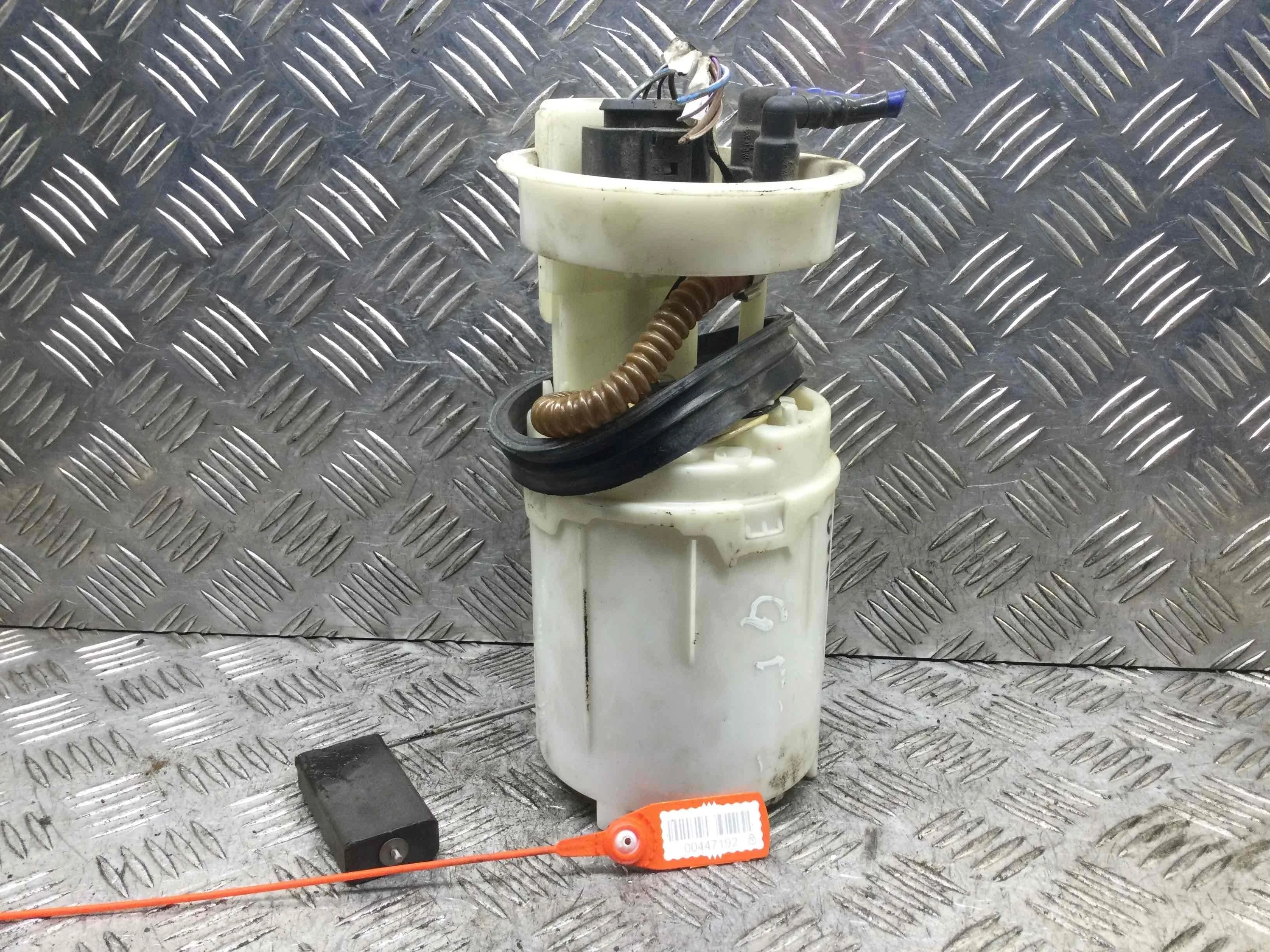 Насос топливный SEAT Ibiza 3 поколение (2001-2006) бензин 1.2 i Механика Х/б