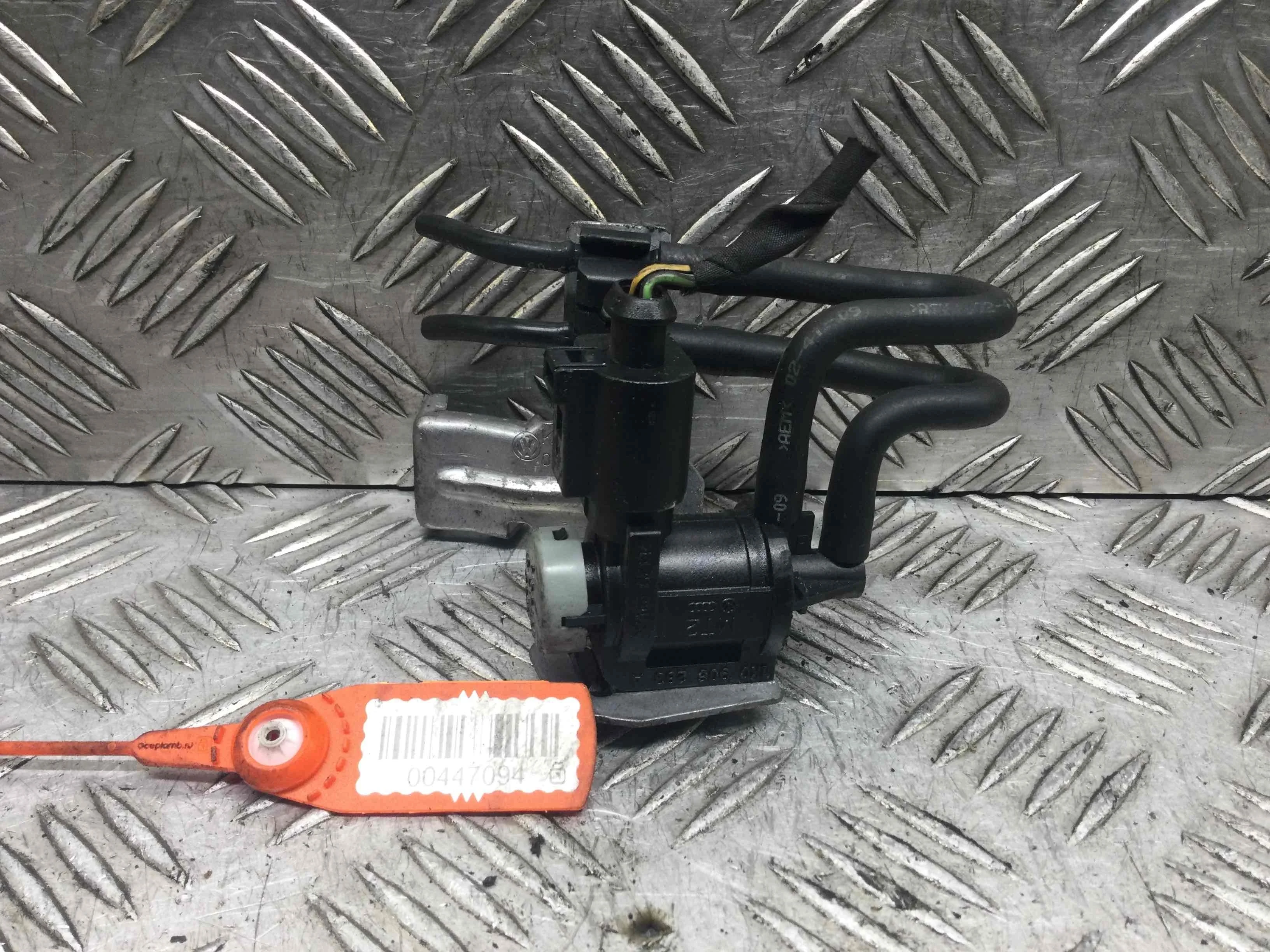 Клапан электромагнитный Volkswagen Passat B6 (2005-2010) дизель 2.0 TDI Механика Универсал