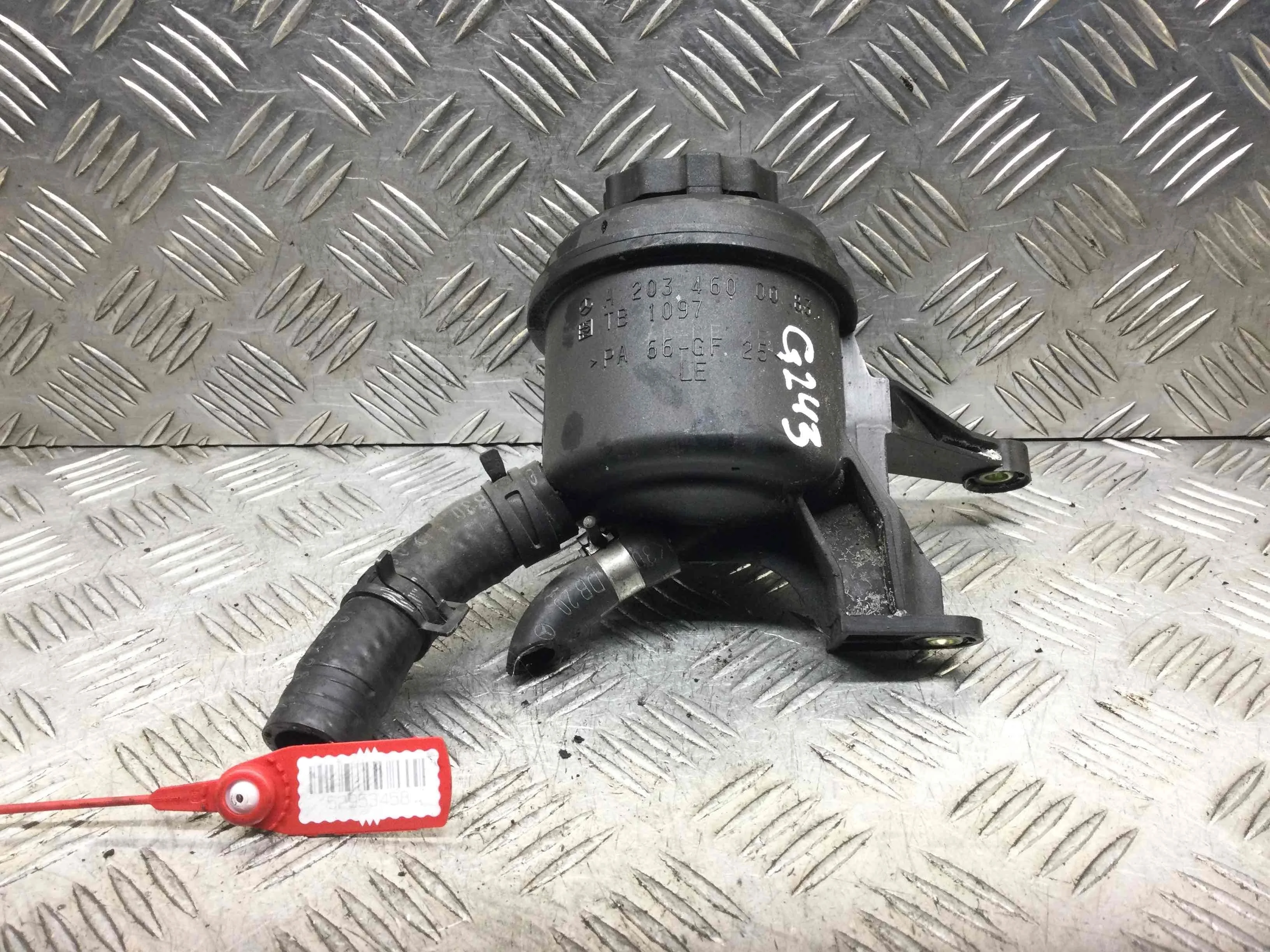 Бачок гидроусилителя Mercedes C-klasse W203/S203/CL203 (2000-2004) дизель 2.2 CDI Автомат Седан