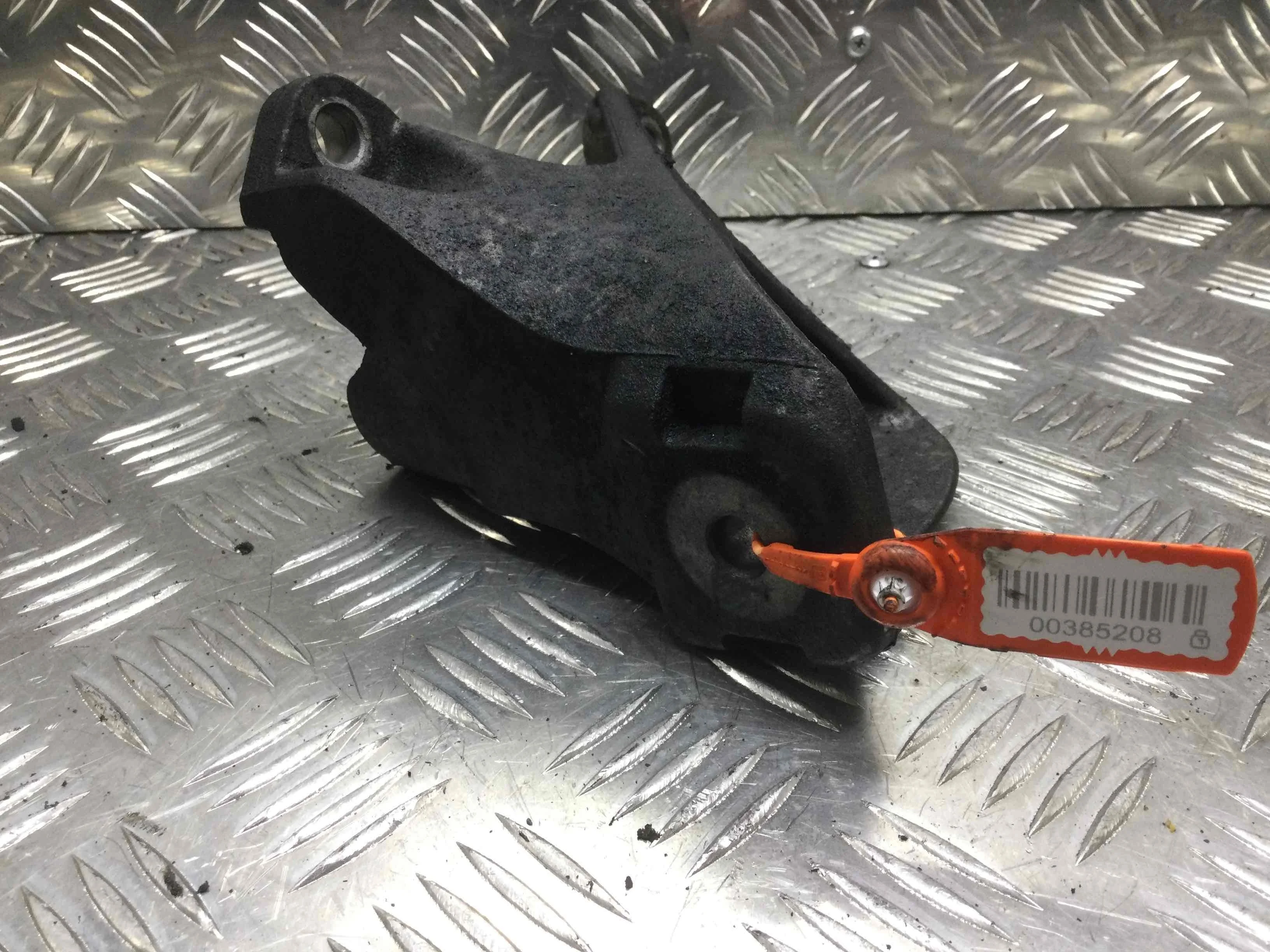 Кронштейн двигателя Audi A6 C6/4F (2004-2008) дизель 2.0 TDI Механика Седан