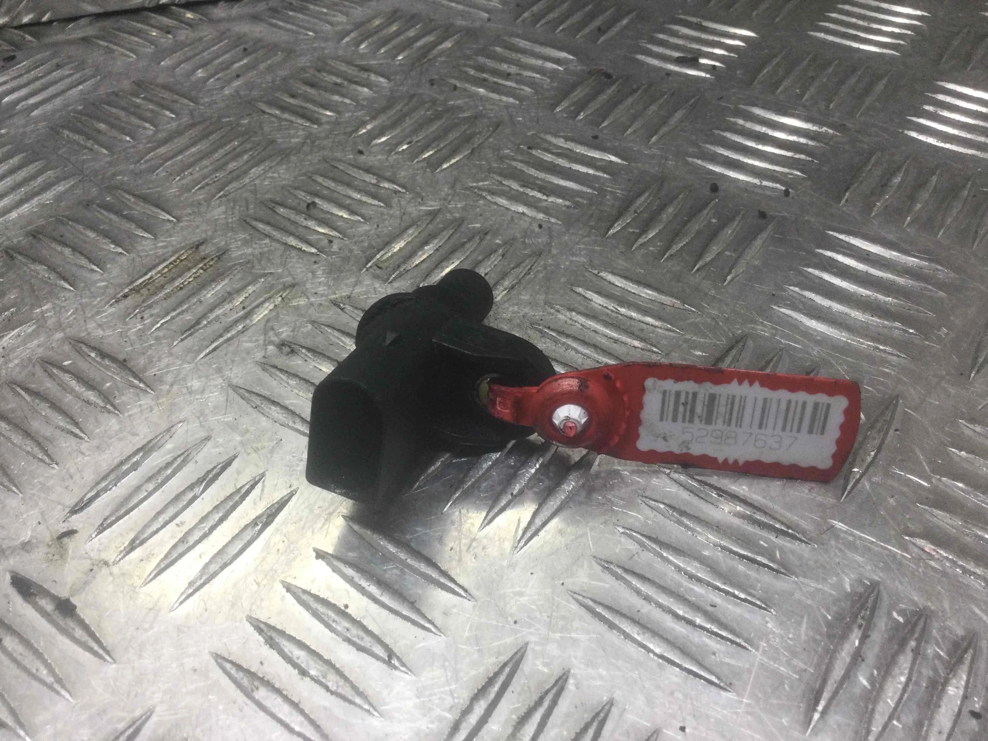 Датчик распредвала BMW 3-Series 3-Series E46 1998 - 2006 бензин 2.0 i Автомат Седан