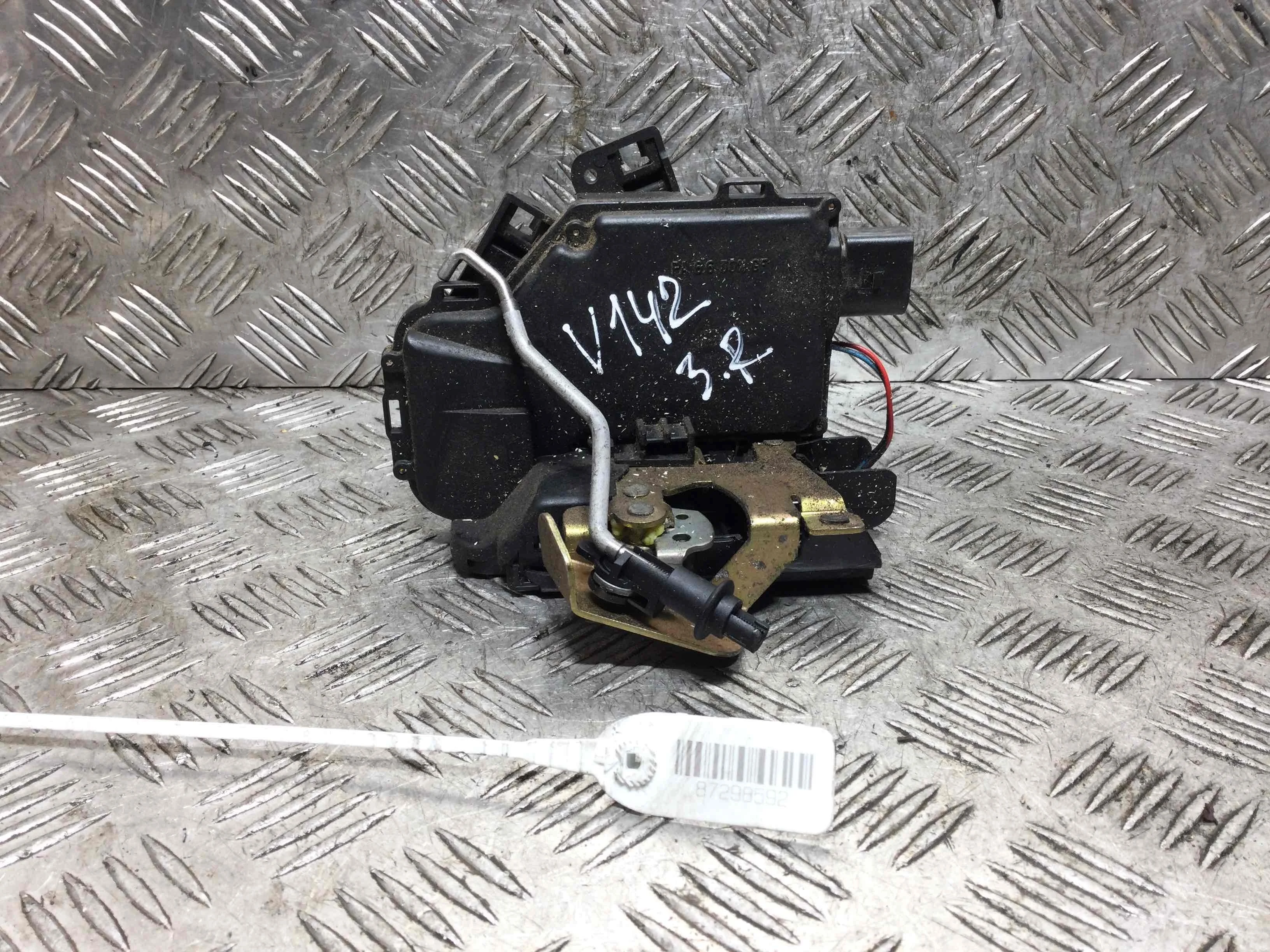 Замок двери задней правой Audi A6 C5/4B (1997-2004) дизель 2.5 TDI Механика Седан