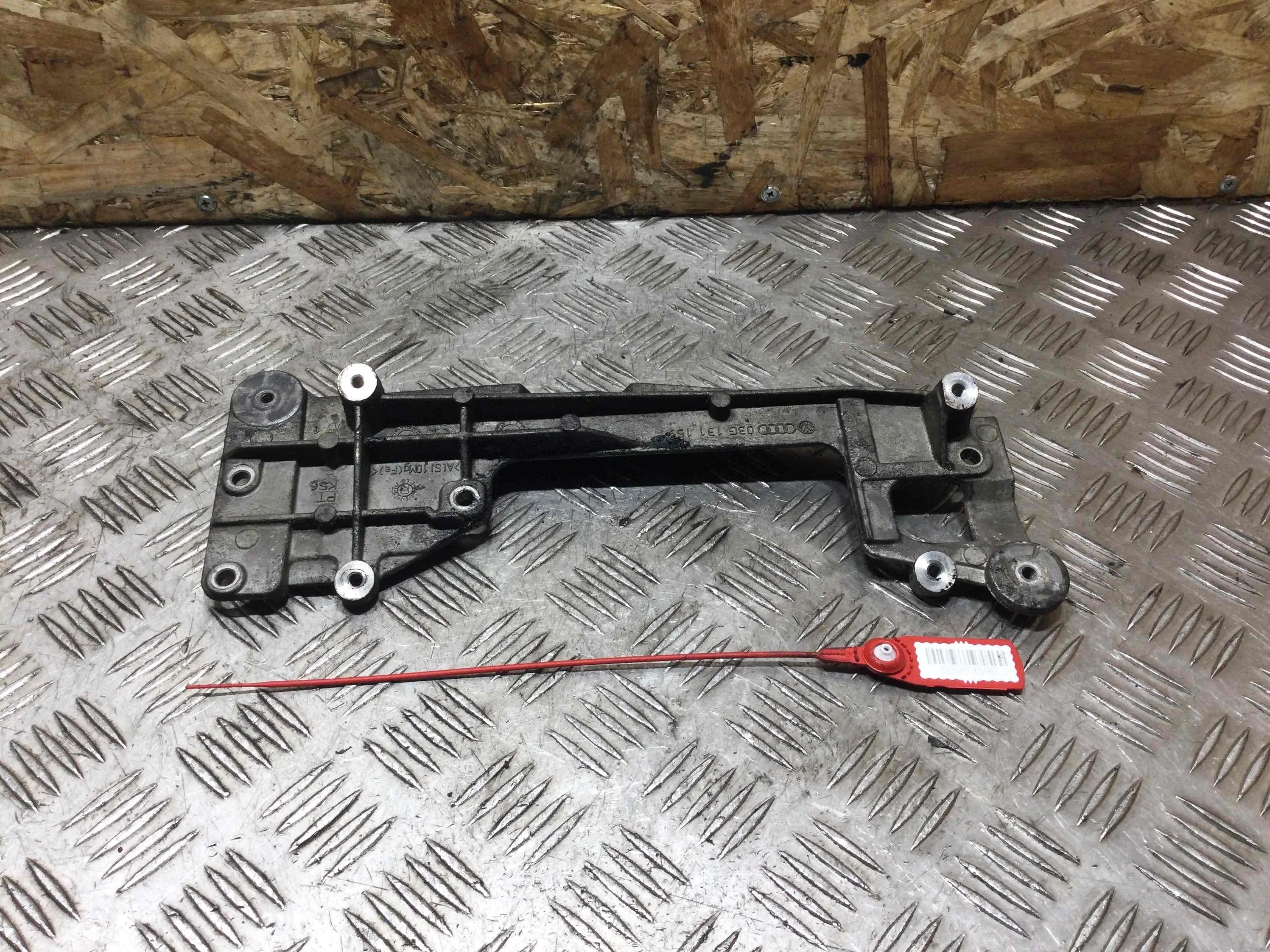 Кронштейн Volkswagen Passat B6 (2005-2010) дизель 2.0 TDI DSG Седан