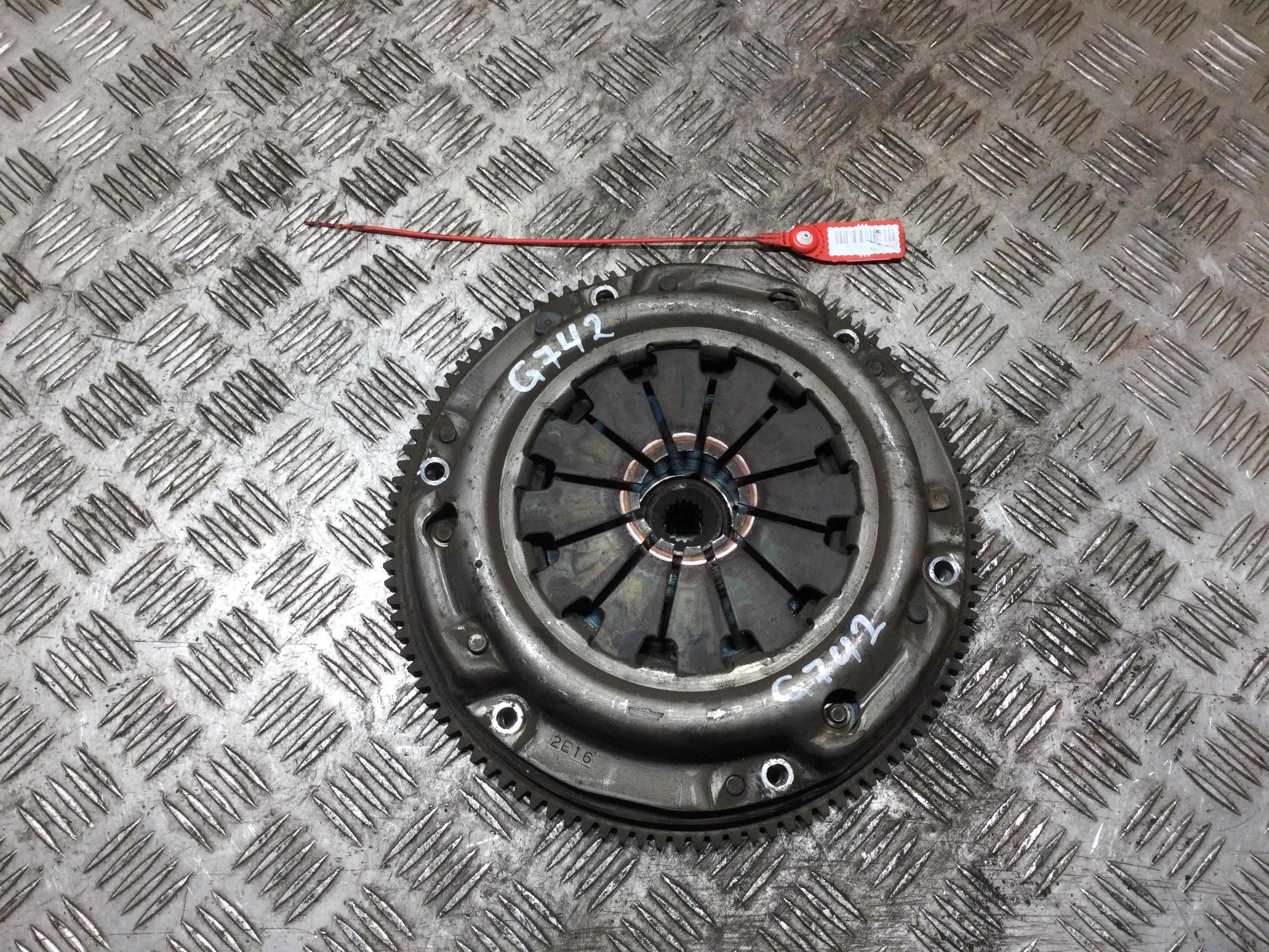 Маховик Suzuki Ignis 2 поколение (2003-2008) бензин 1.3 i Механика Х/б