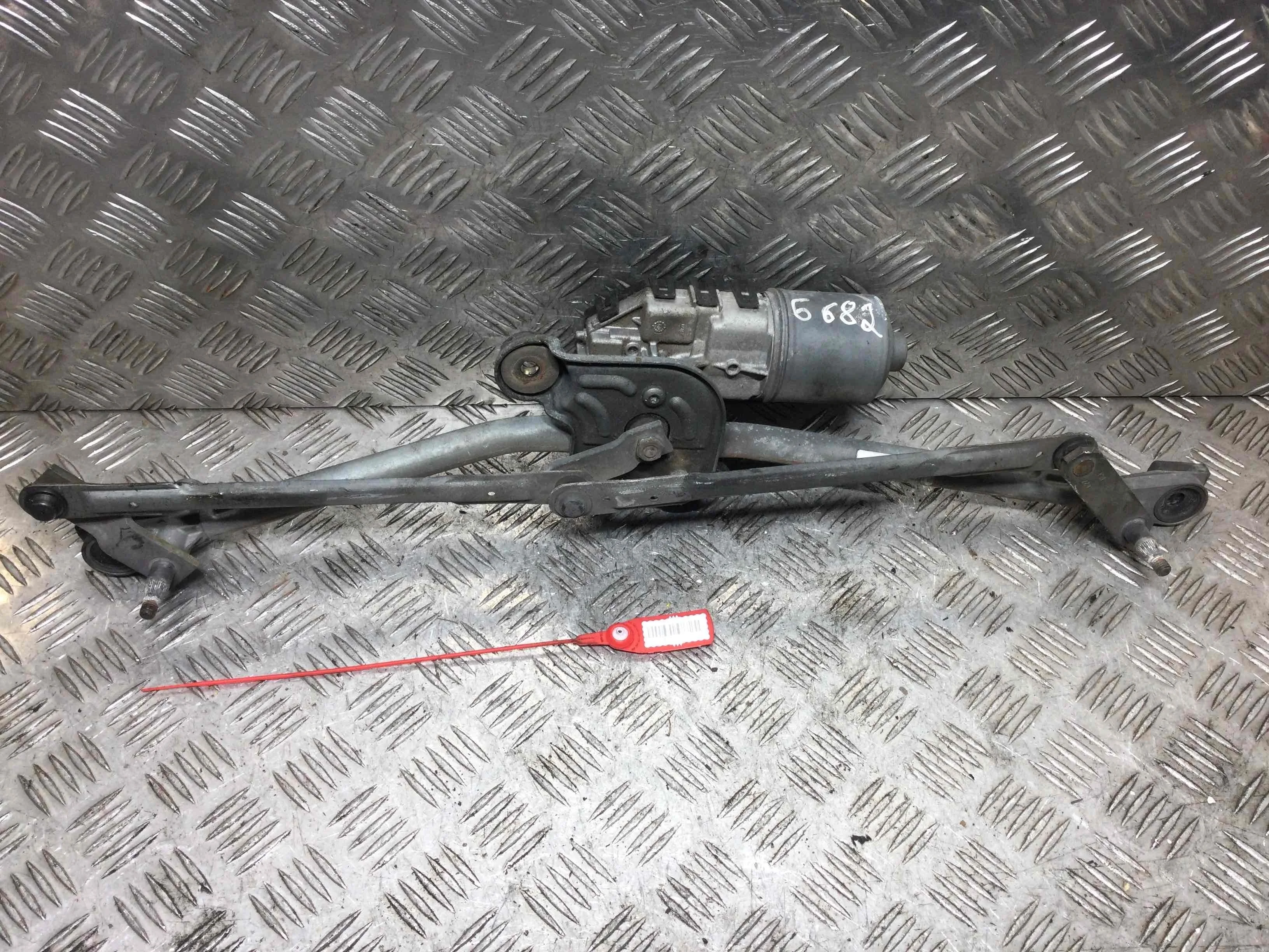 Механизм стеклоочистителя (трапеция дворников) Ford Mondeo 3 поколение [рестайлинг] (2003-2007) дизель 2.2 TDCi Механика Седан