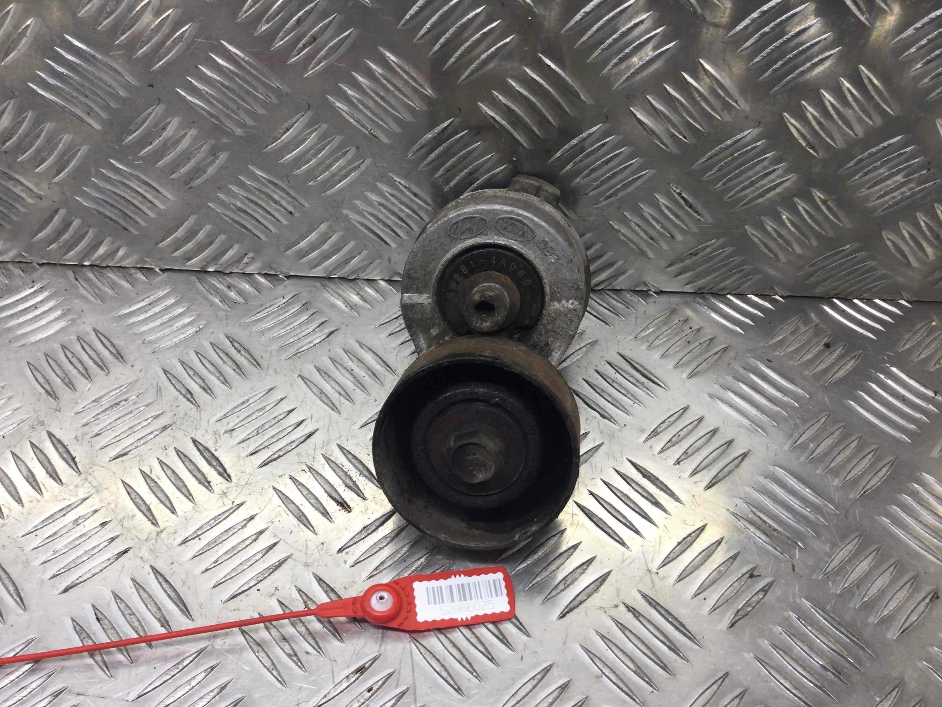 Натяжитель ремня генератора Kia Sorento 1 поколение (2002-2006) дизель 2.5 CRDi Автомат