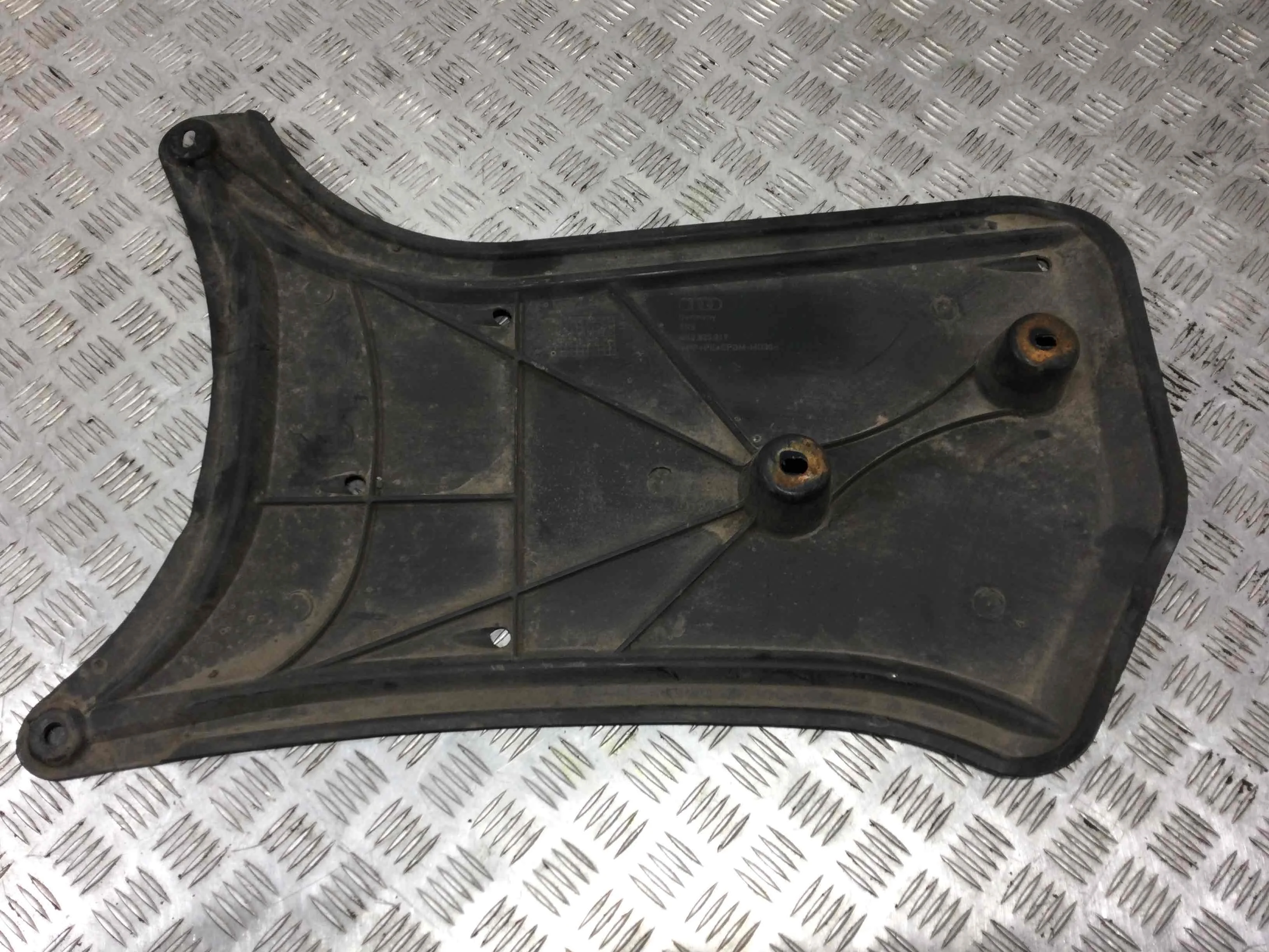 Защита днища Audi A4 B8/8K (2007-2011) дизель 2.0 TDI Автомат Седан