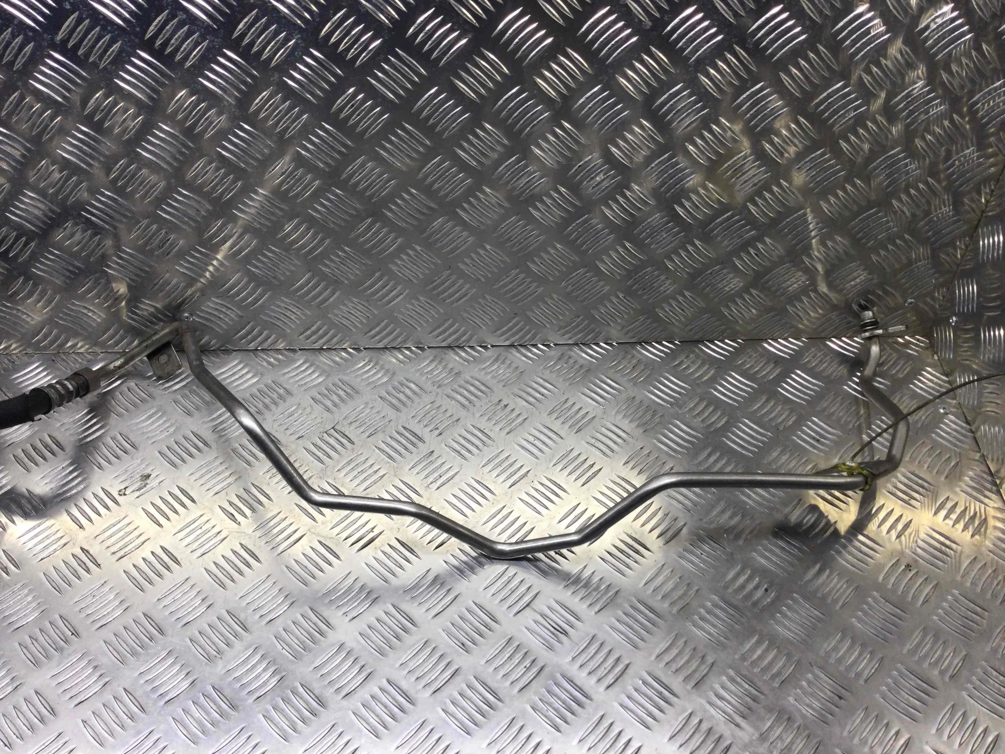 Шланг (трубка) АКПП Audi A4 B8/8K (2007-2011) дизель 2.0 TDI Автомат Седан