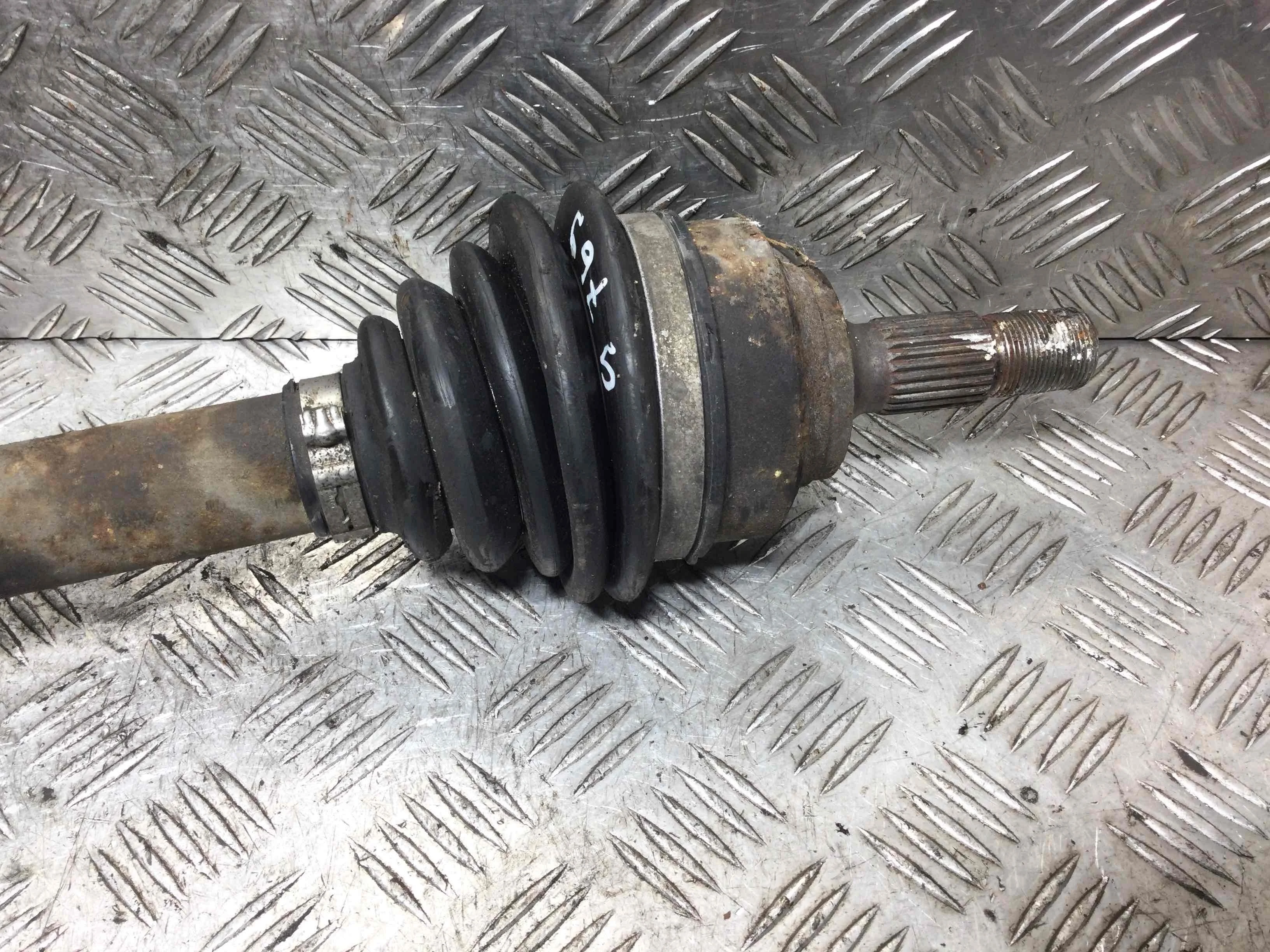 Полуось передняя правая (приводной вал, ШРУС) Ford Focus 1 поколение (1998-2001) бензин 1.6 i Механика Х/б