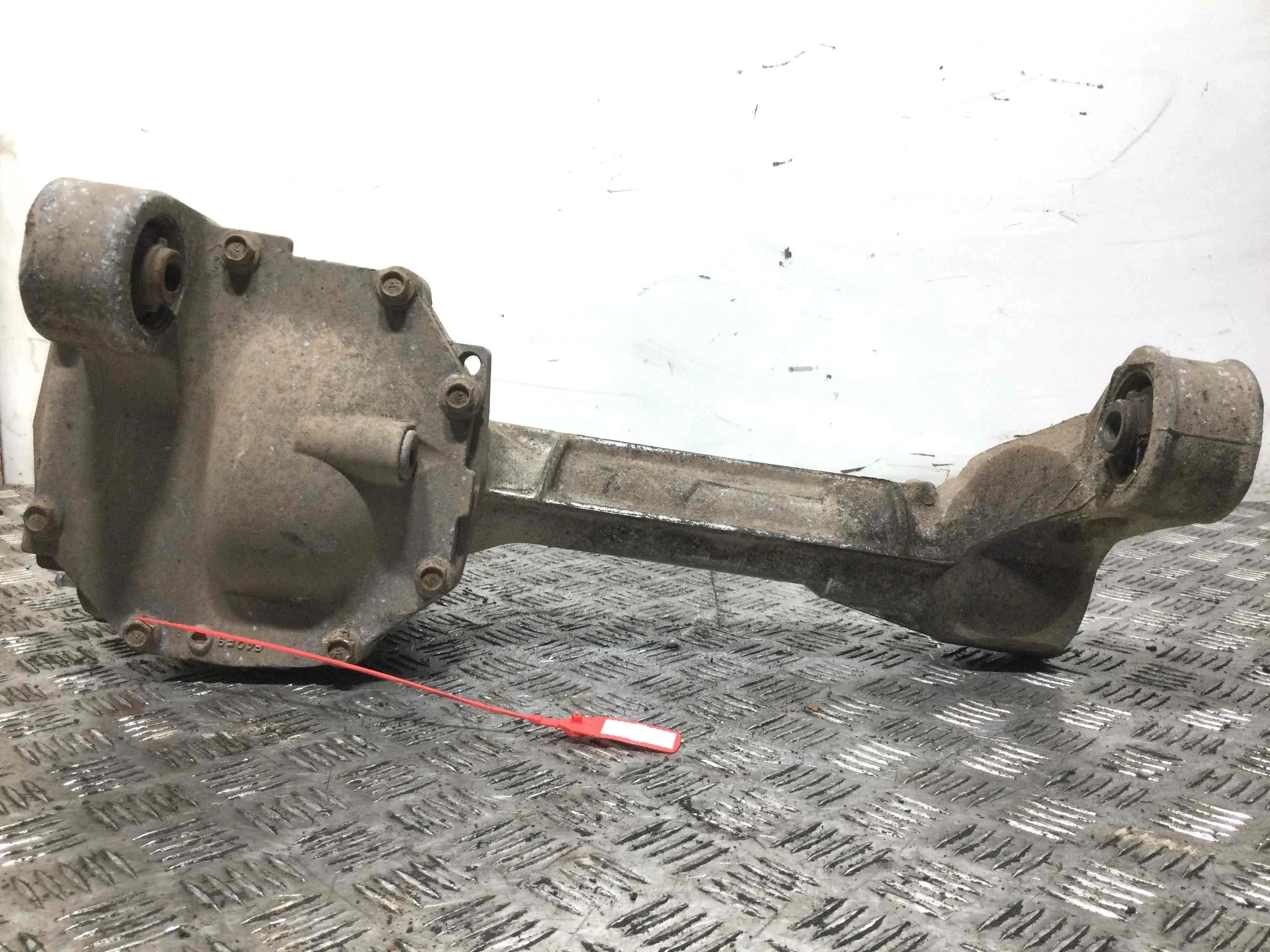 Редуктор переднего моста Nissan Navara D40 (2005-2010) дизель 2.5 DCI Механика