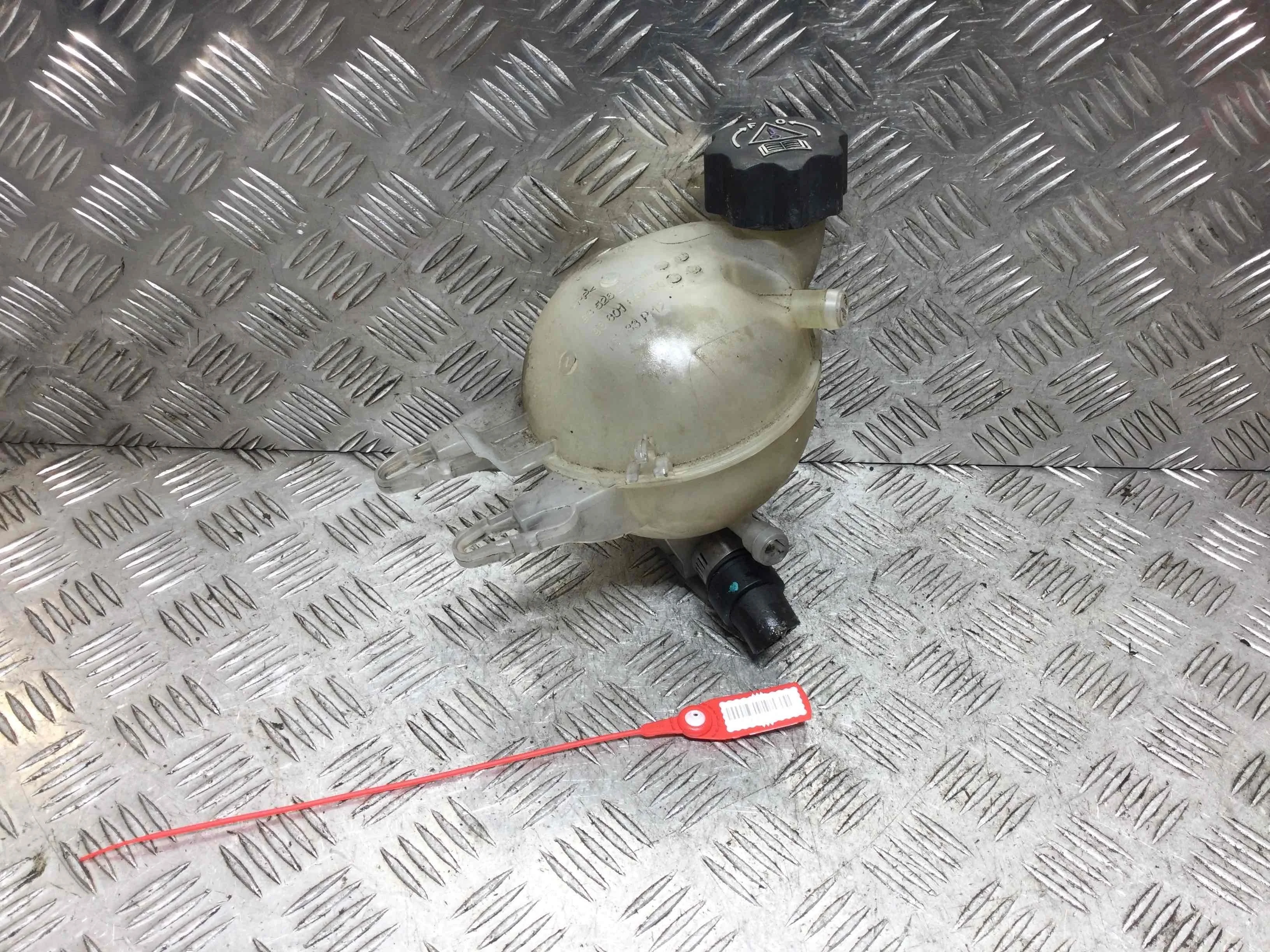 Бачок расширительный Citroen C2 1 поколение (2003-2008) дизель 1.4 HDi Механика Х/б