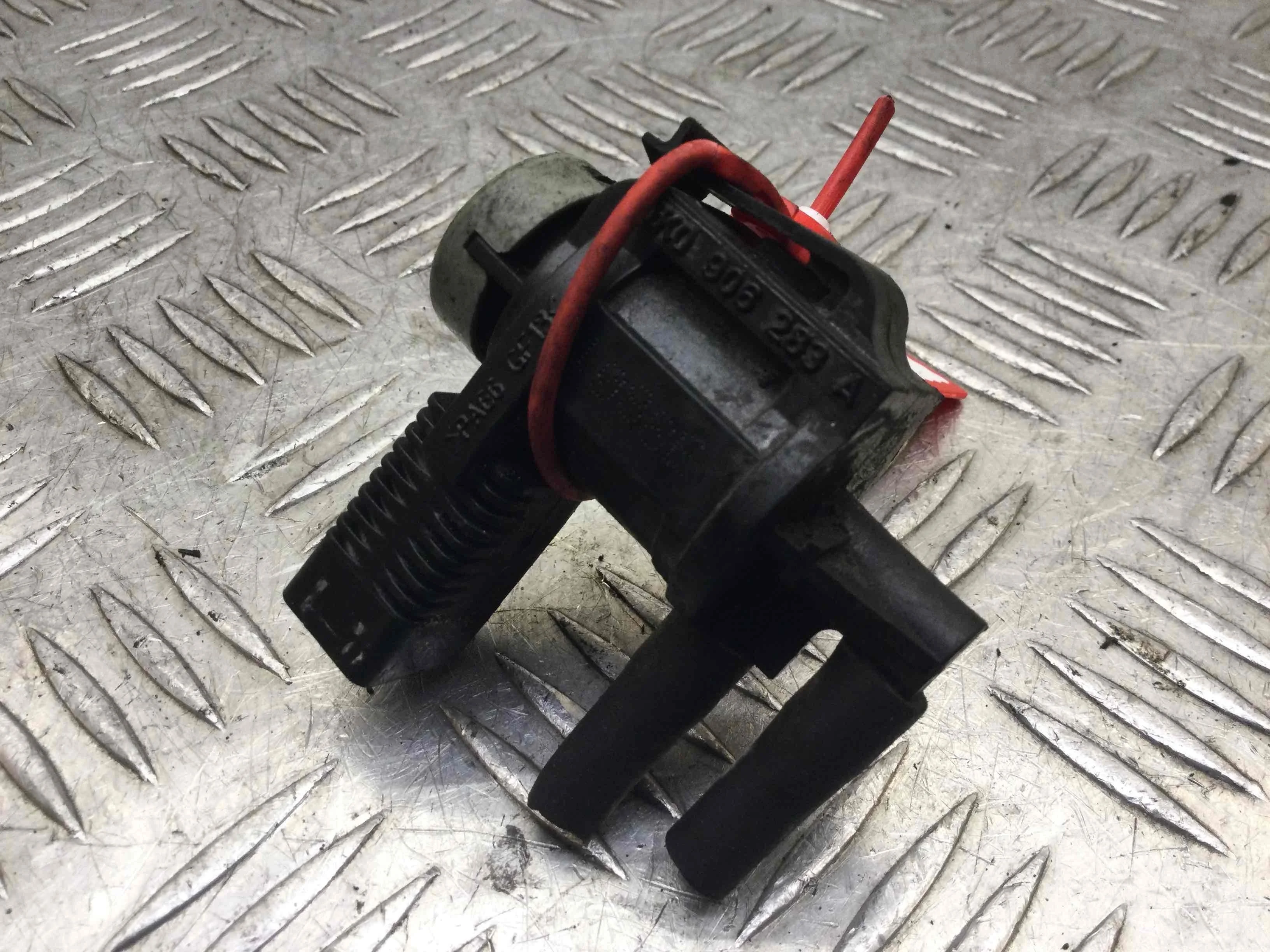 Клапан электромагнитный Volkswagen Golf 6 поколение (2008-2015) дизель 2.0 TDI DSG Х/б