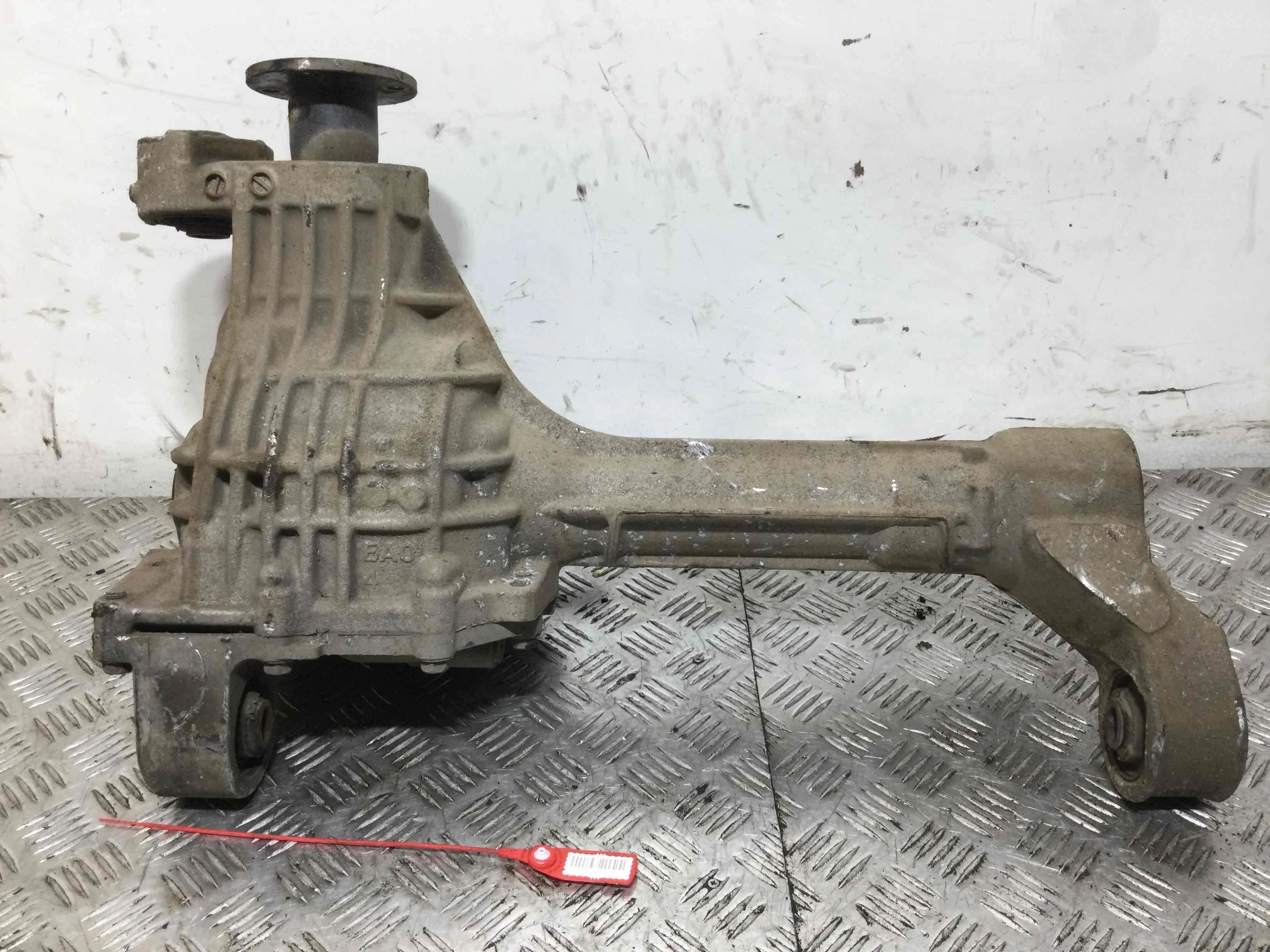 Редуктор переднего моста Nissan Navara D40 (2005-2010) дизель 2.5  Механика