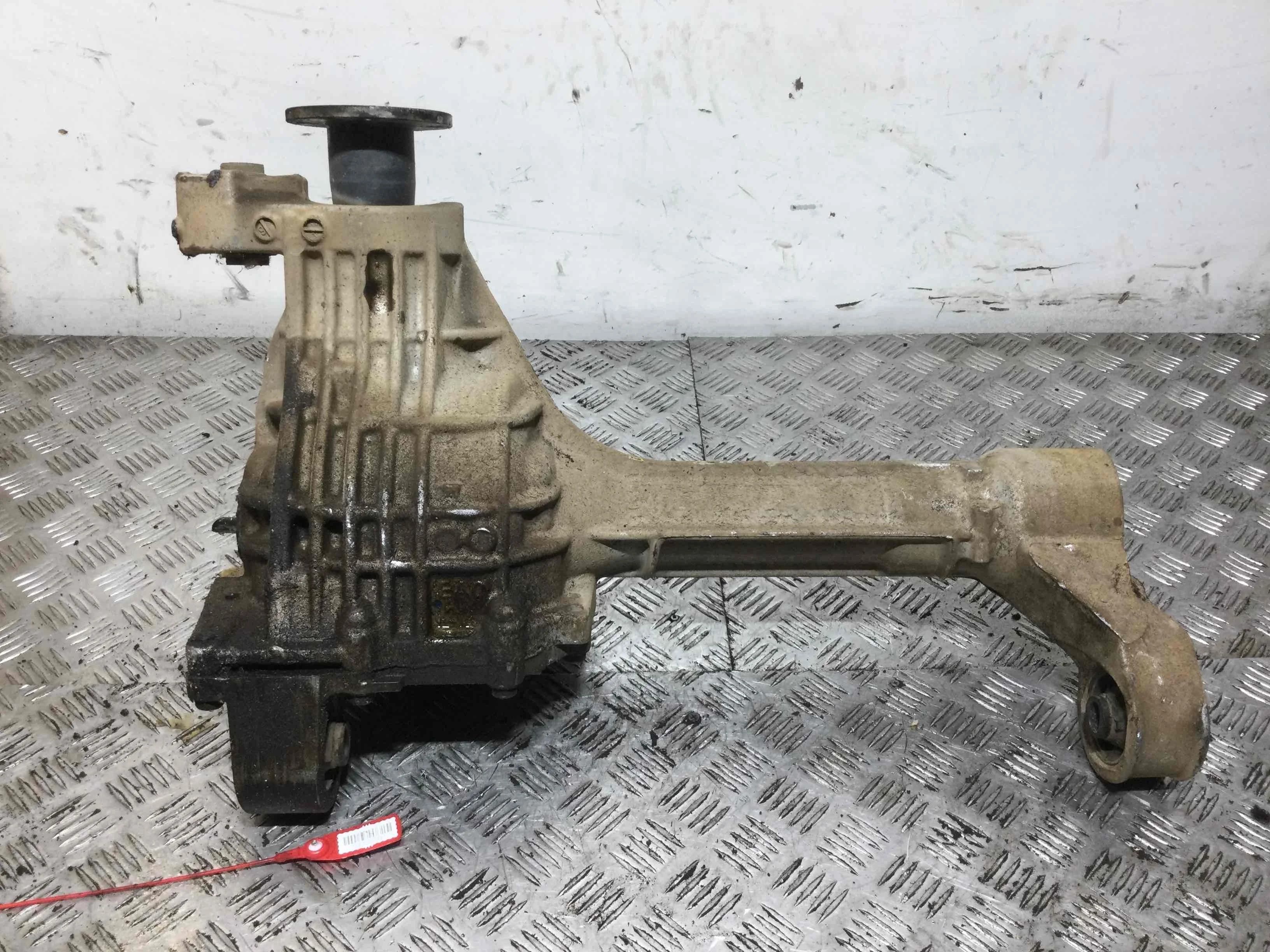 Редуктор переднего моста Nissan Navara D40 (2005-2010) дизель 2.5 DCI Механика