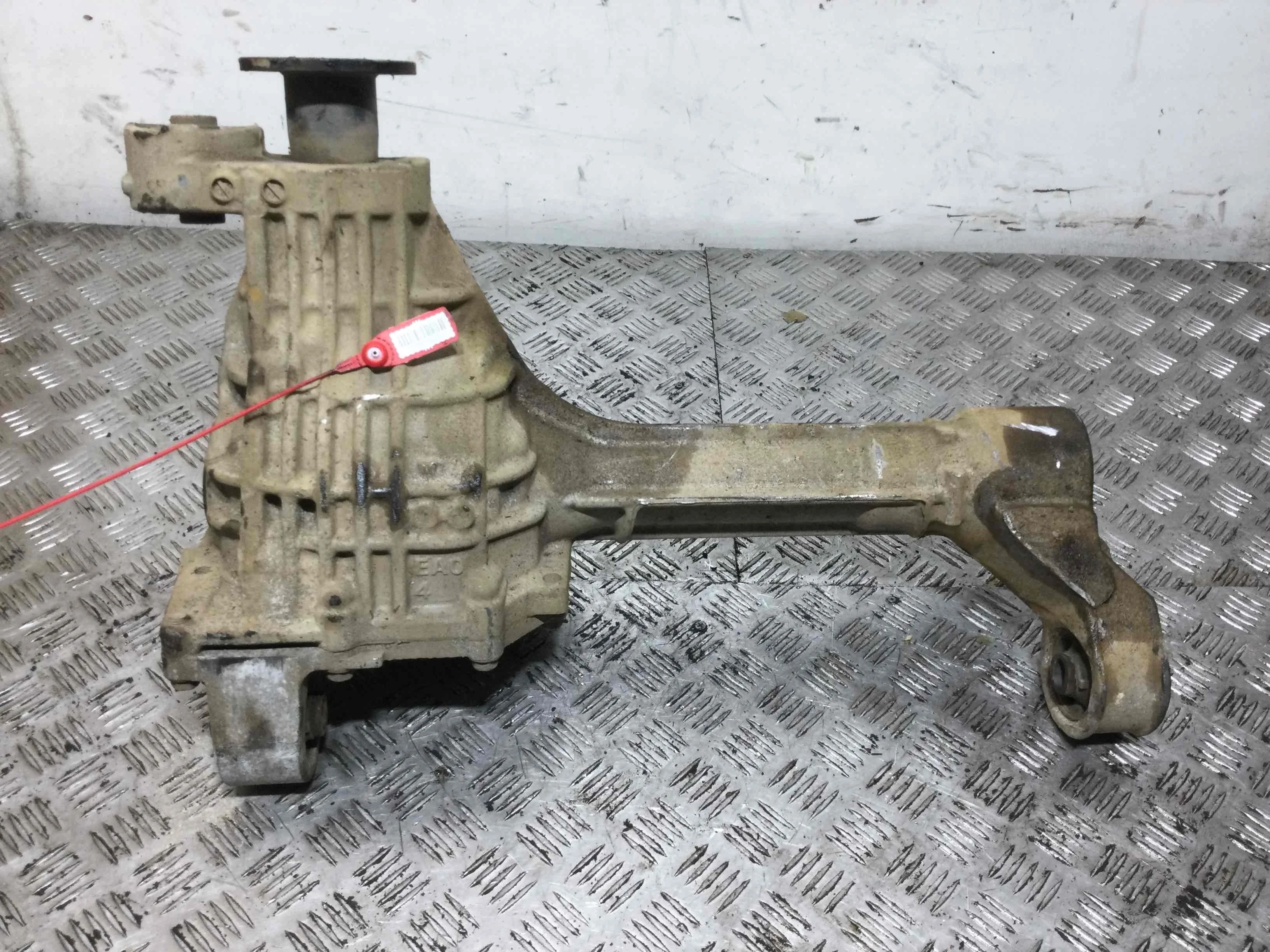 Редуктор переднего моста Nissan Navara D40 (2005-2010) дизель 2.5 DCI Механика