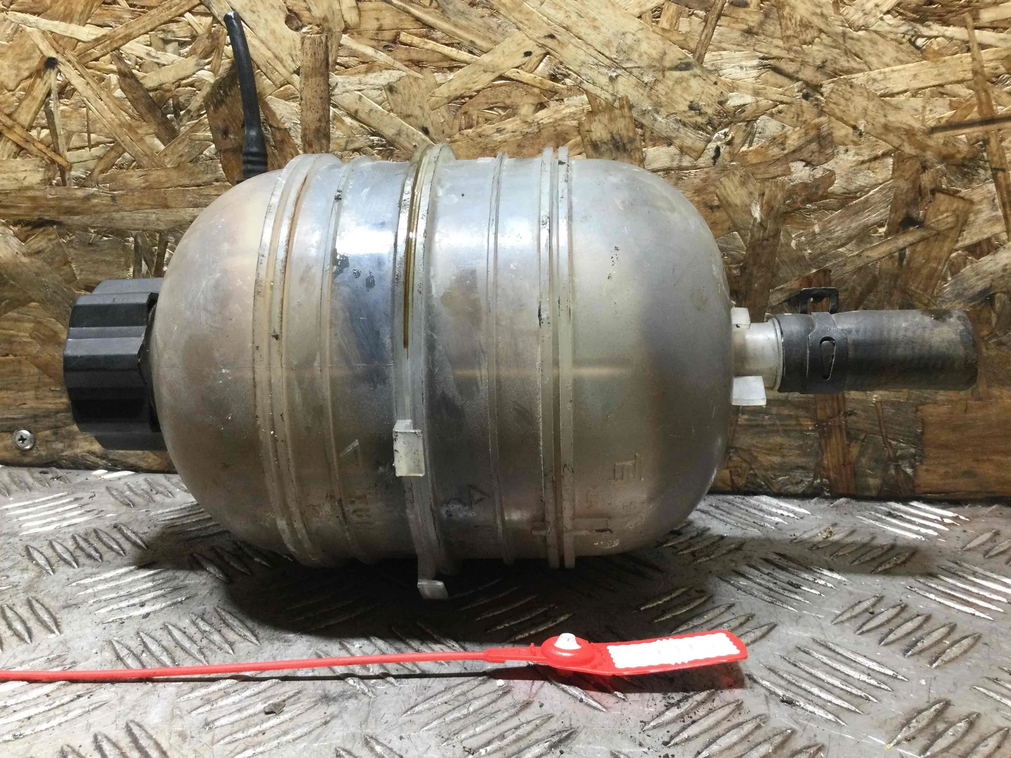 Бачок расширительный Peugeot 206 1 поколение (1998-2003) бензин 1.6 i Механика Х/б