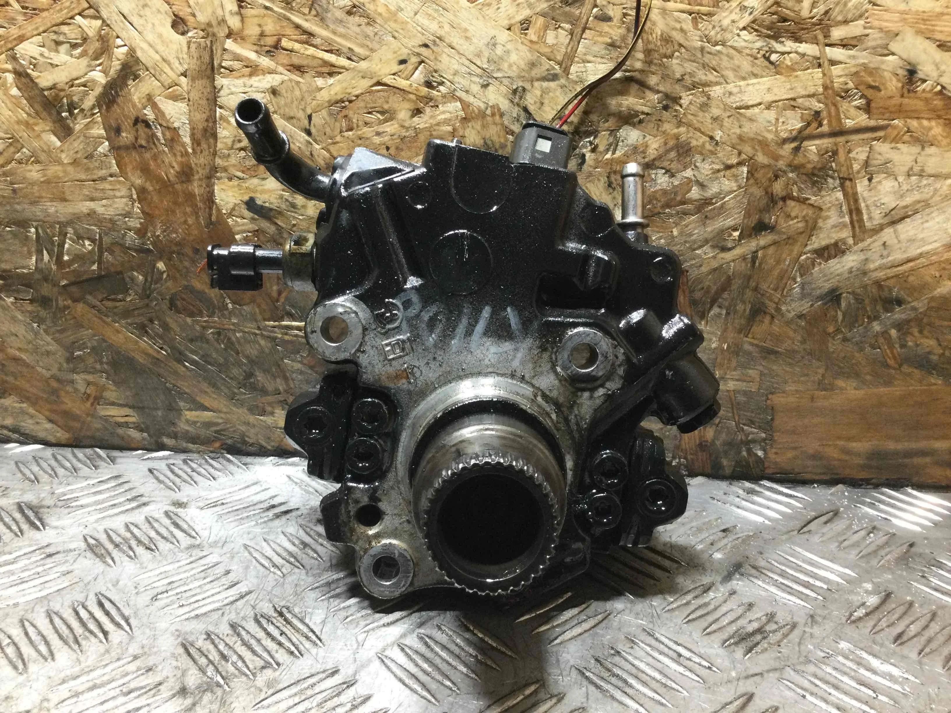 ТНВД Mercedes C-klasse W204/S204 (2007-2012) дизель 2.2 DCI Механика Седан