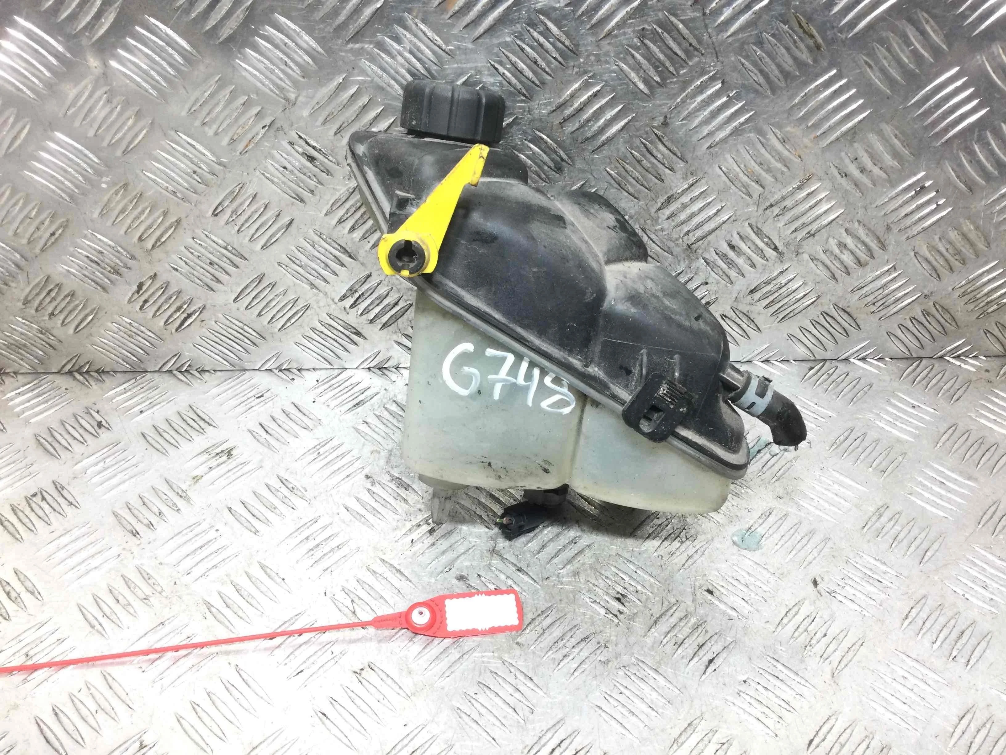 Бачок расширительный Mercedes Vaneo W414 2001-2005 бензин 1.9 i Автомат Минивэн