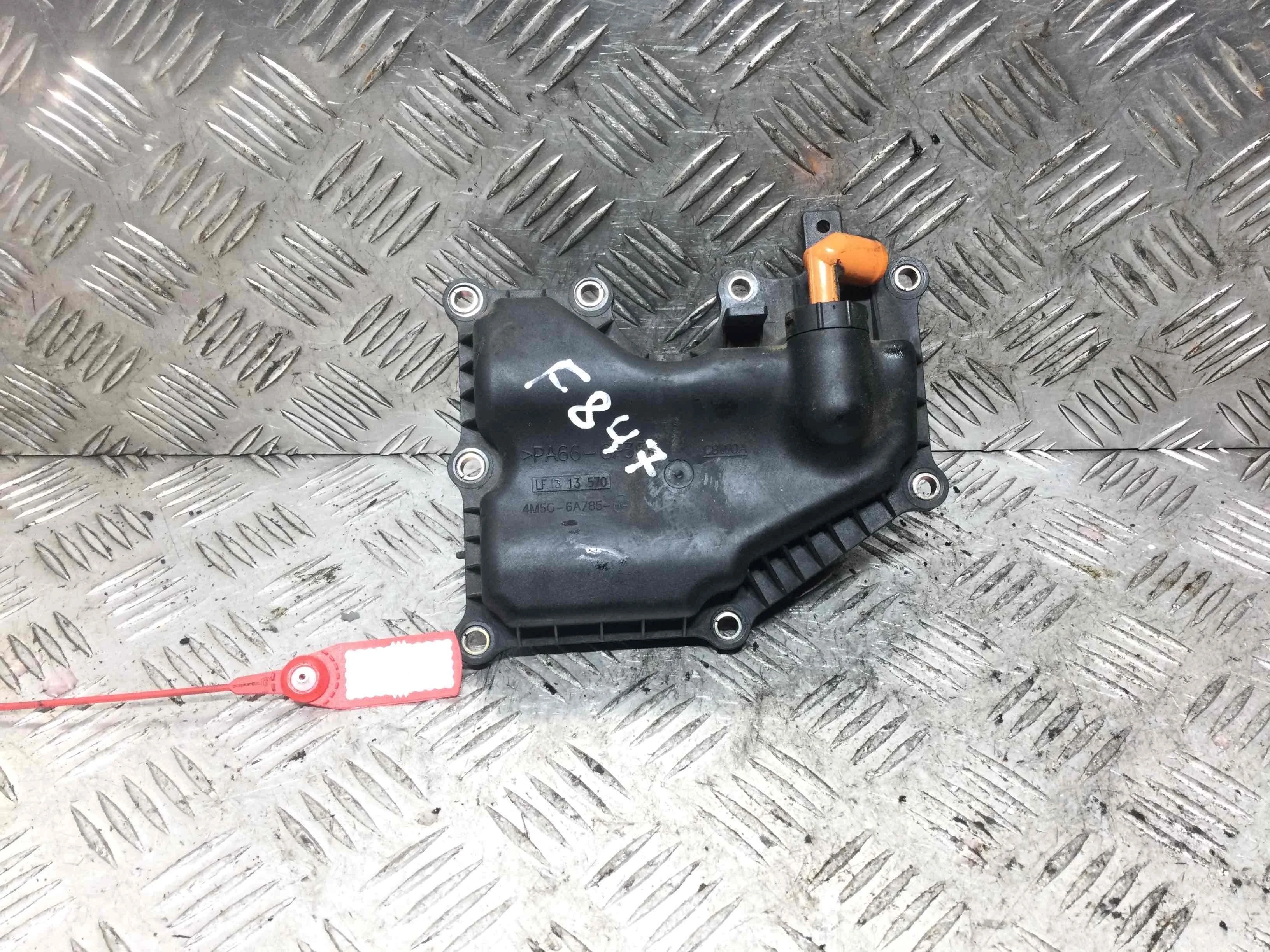 Маслоотделитель (сапун) Ford C-MAX 1 поколение (2003-2007) бензин 1.8 i Механика Седан