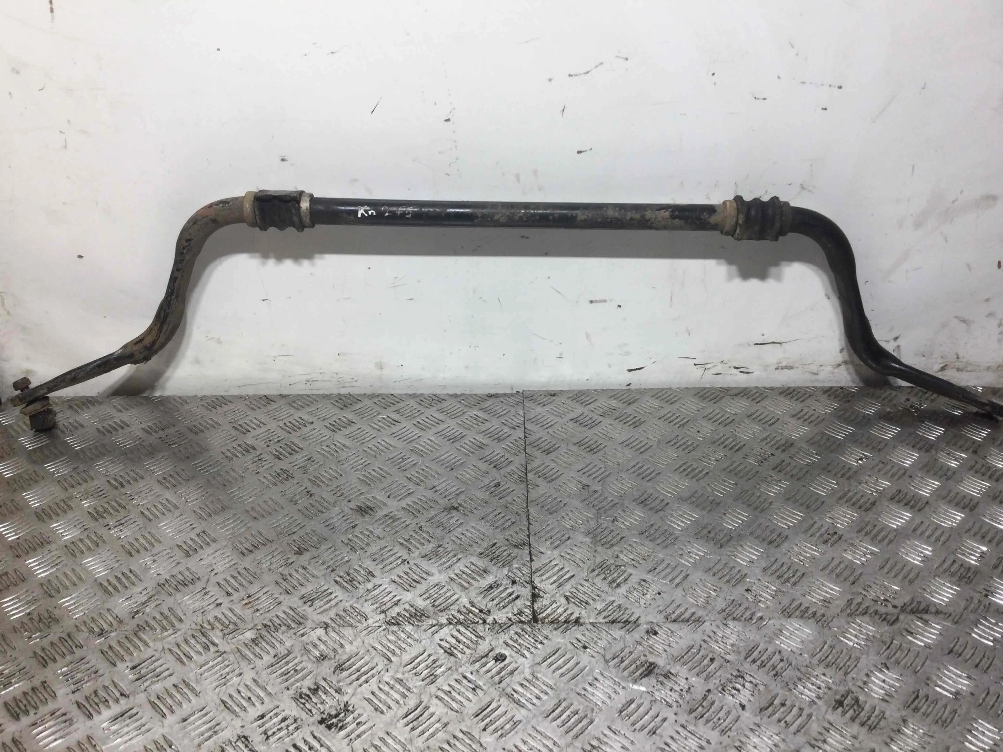 Стабилизатор подвески (поперечной устойчивости) передний Nissan Navara D40 (2005-2010) дизель 2.5  Механика