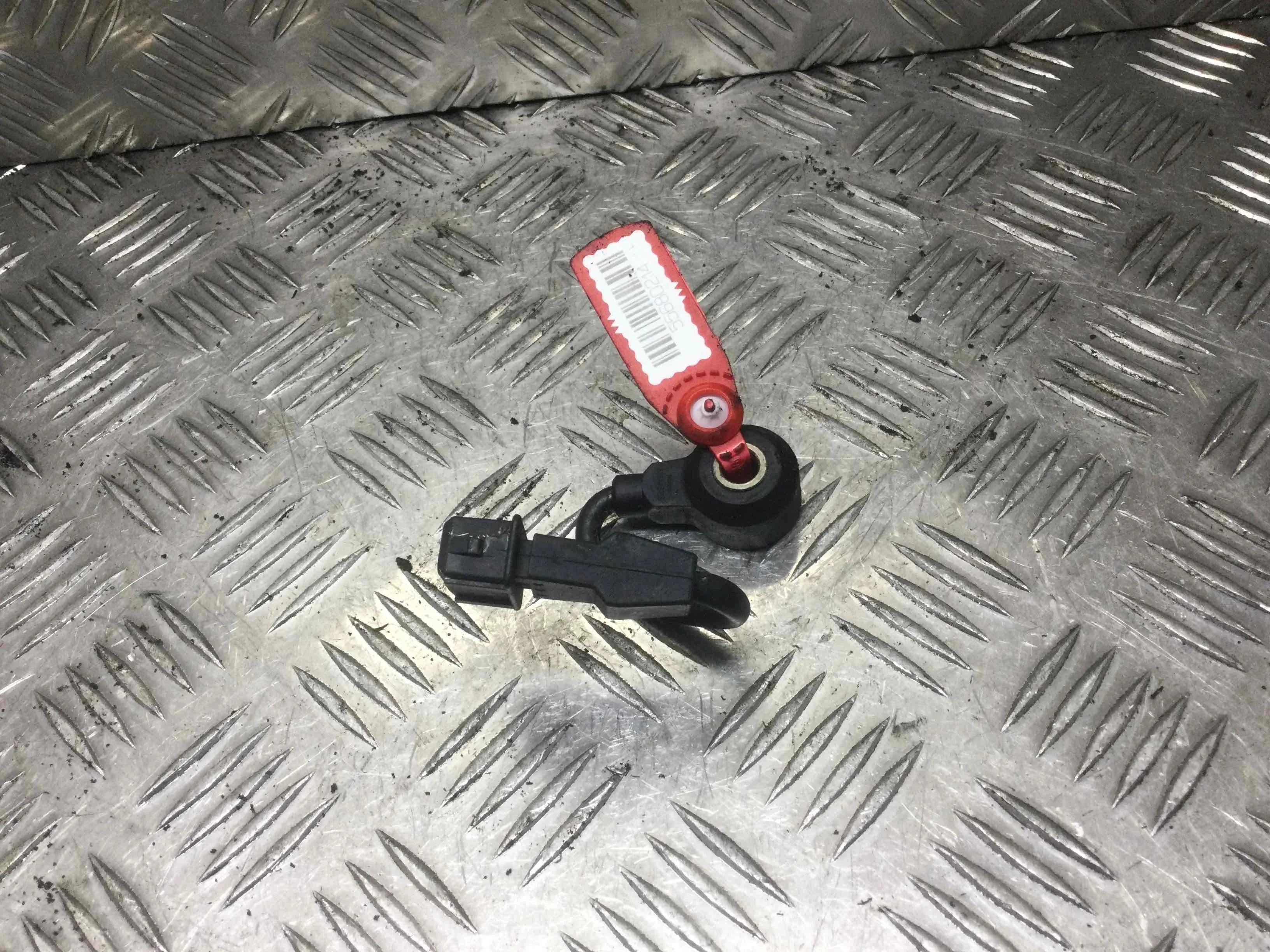 Датчик детонации Volkswagen Golf 4 поколение (1997-2004) бензин 1.6 i Автомат Х/б