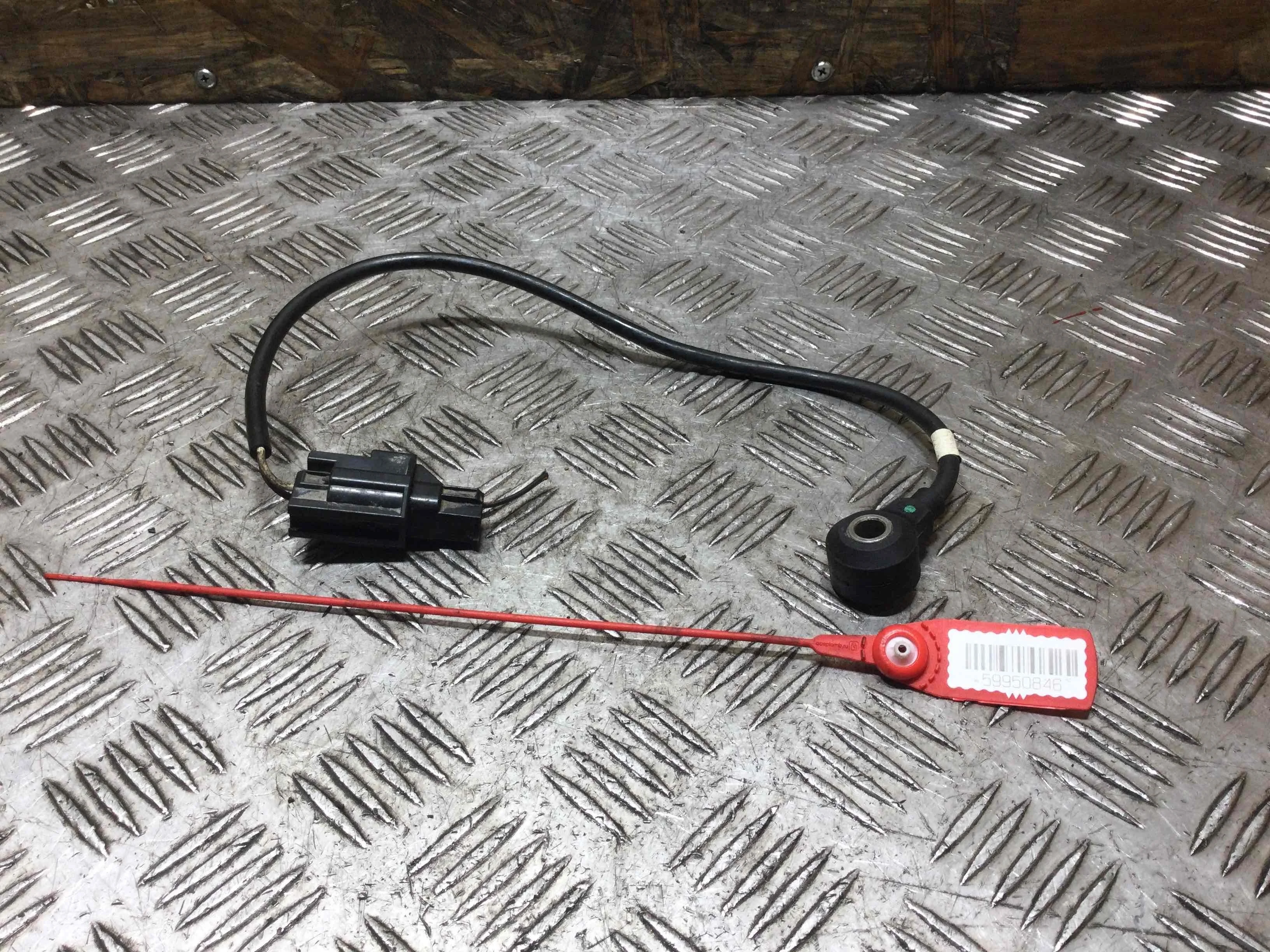 Датчик детонации Mazda 2 1 поколение (2003-2005) бензин 1.4 i Робот Х/б