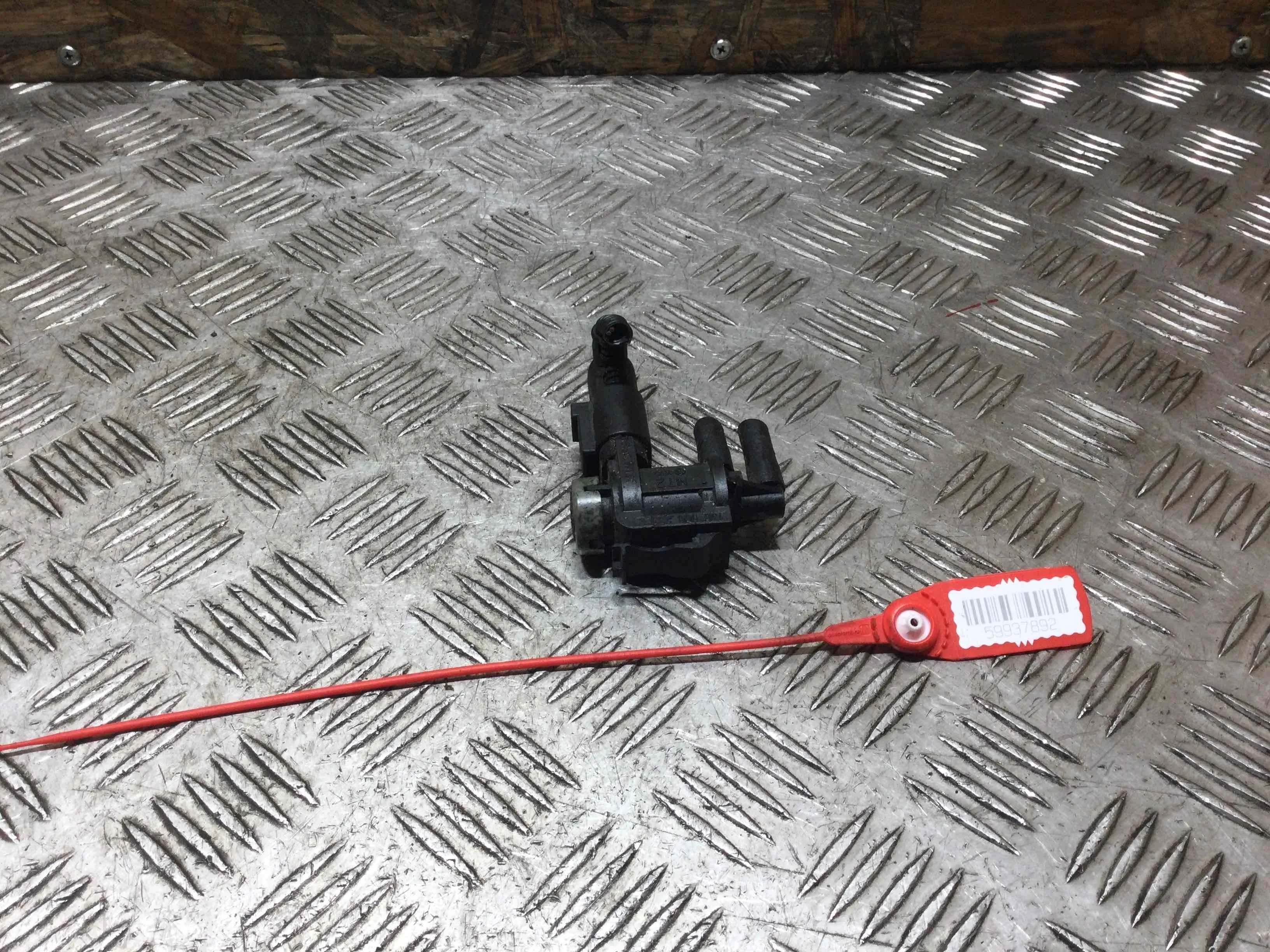 Клапан электромагнитный Audi A6 C6/4F (2004-2008) дизель 2.0 TDI Механика Универсал