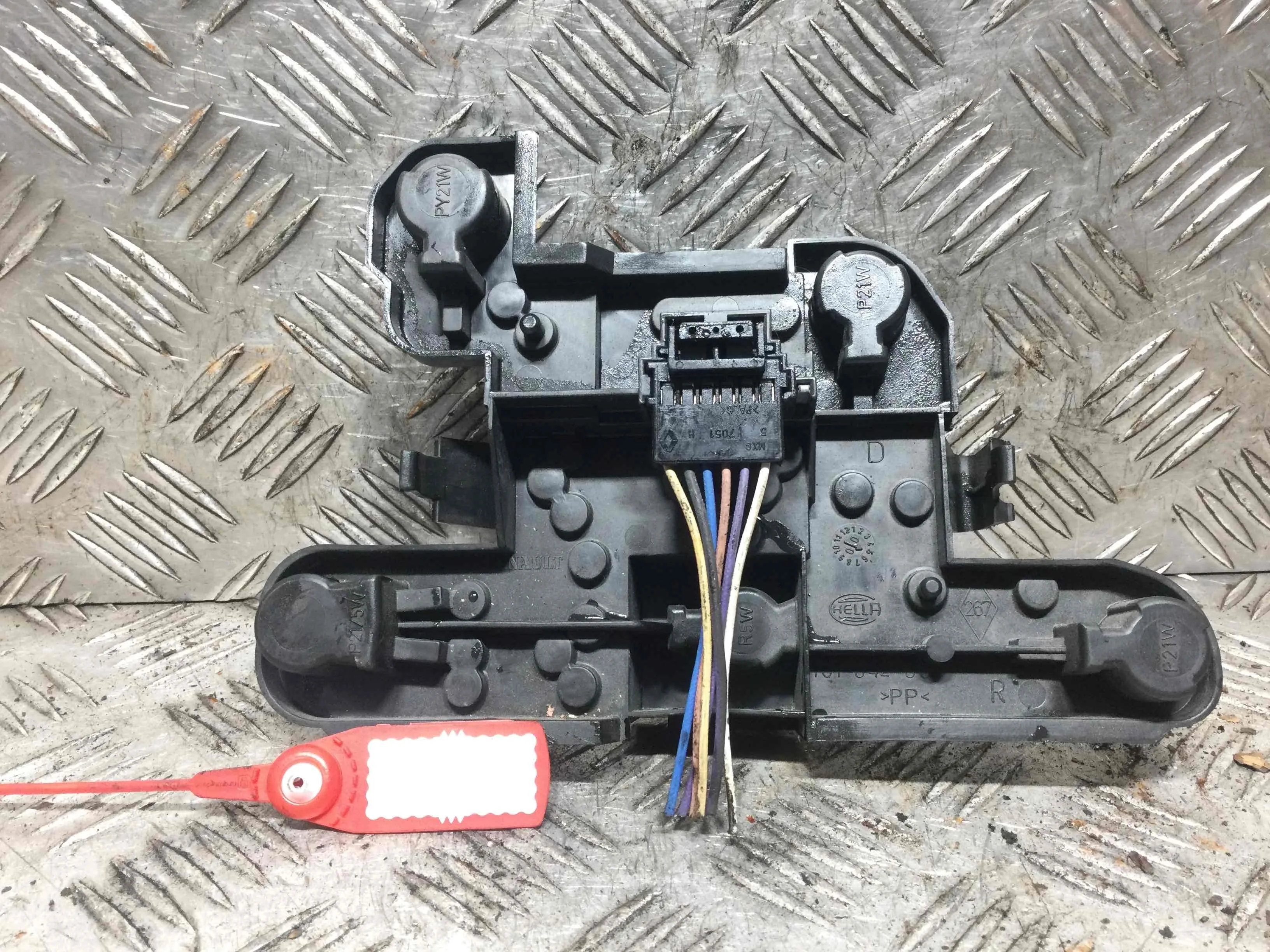 Панель (плата) фонаря заднего правого Renault Megane 1 поколение [рестайлинг] (1999-2003) бензин 1.6 i Автомат Х/б
