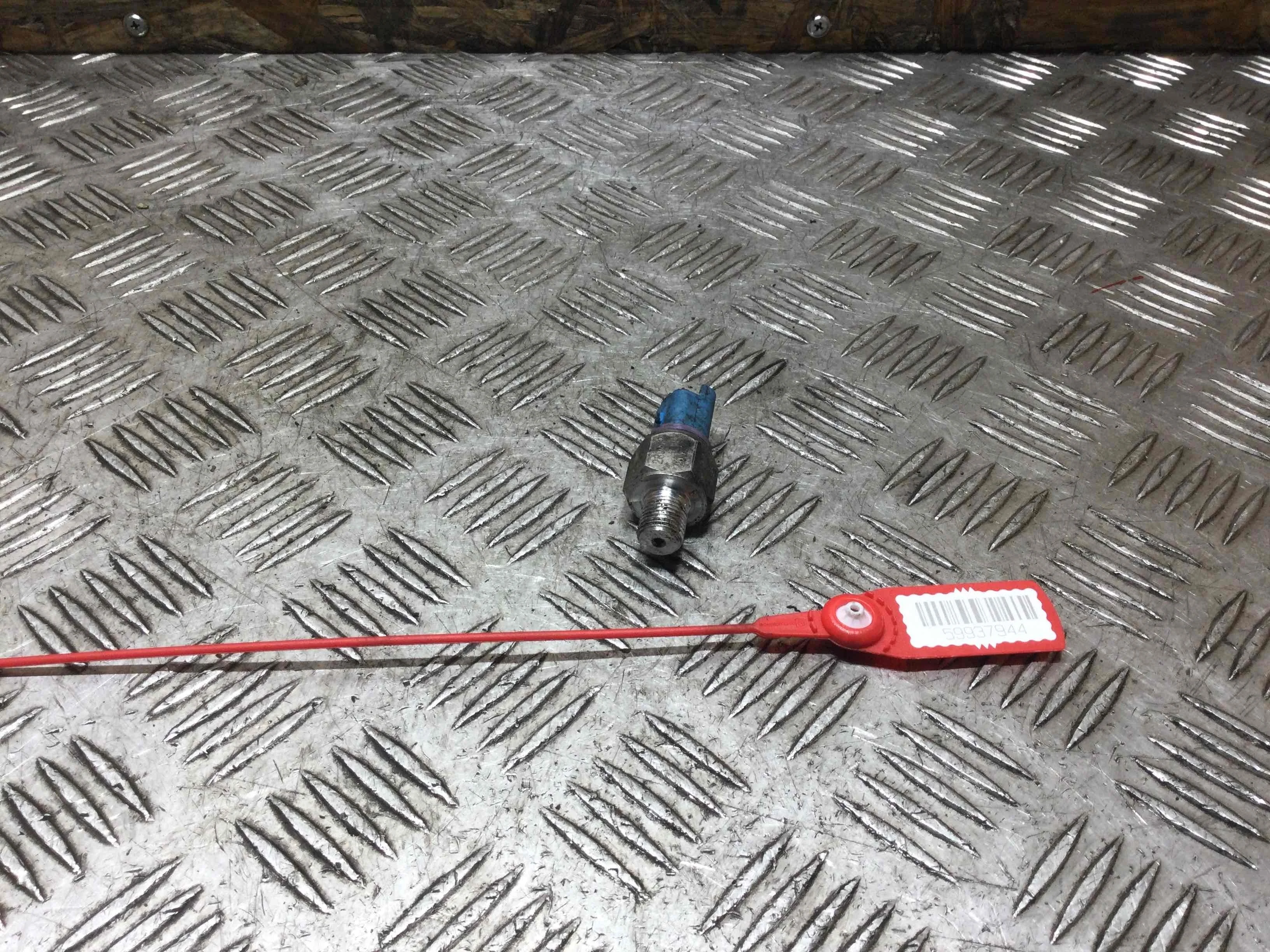 Датчик давления масла Peugeot 307 1 поколение (2001-2005) бензин 1.6 i Механика Х/б