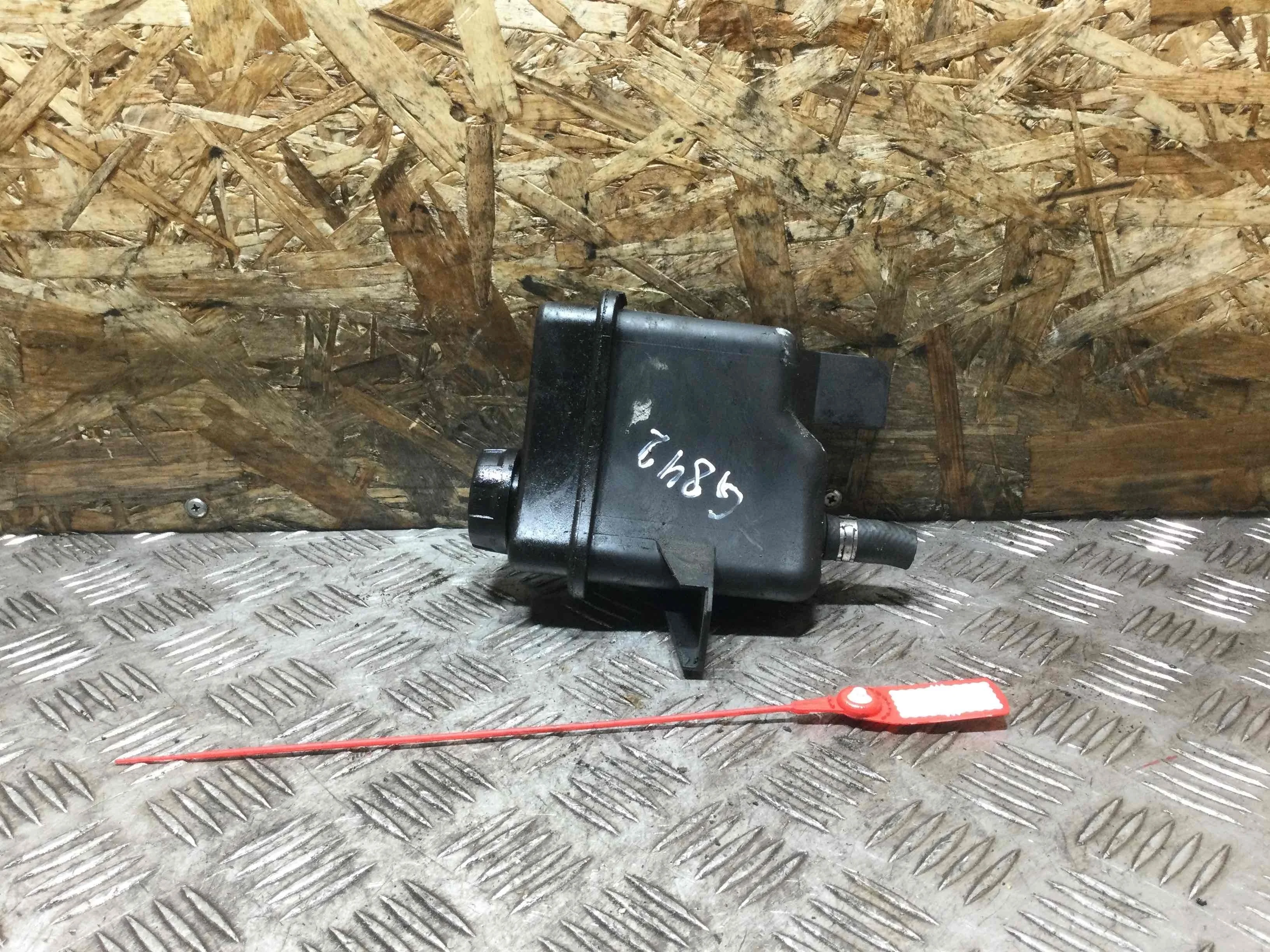 Бачок гидроусилителя Volvo V40 1 поколение (1996-2000) дизель 1.9 TD Механика Универсал